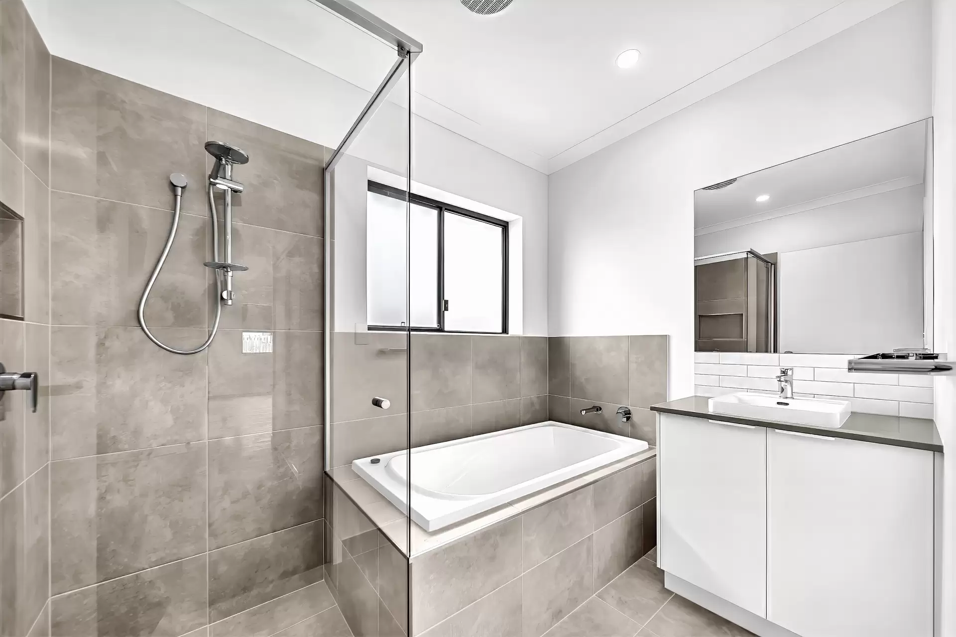 34 Tamarind Crescent, Proserpine Sold by Queensland Sotheby's International Realty - image 1