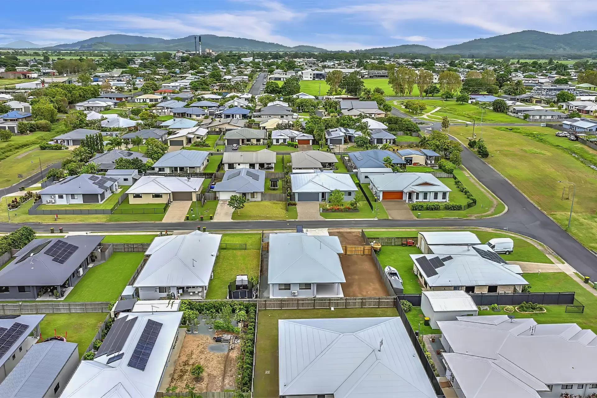 34 Tamarind Crescent, Proserpine Sold by Queensland Sotheby's International Realty - image 1