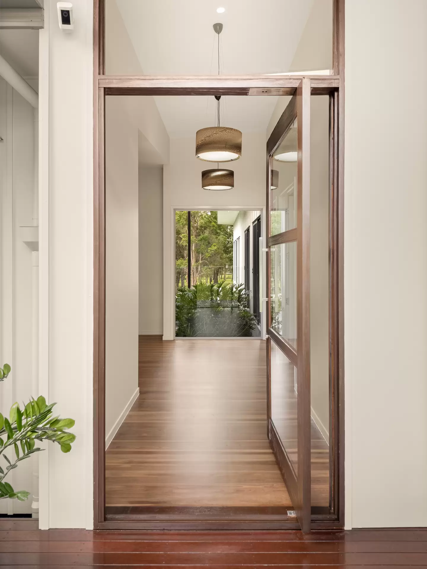 488 Grassdale Road, Gumdale Sold by Queensland Sotheby's International Realty - image 1