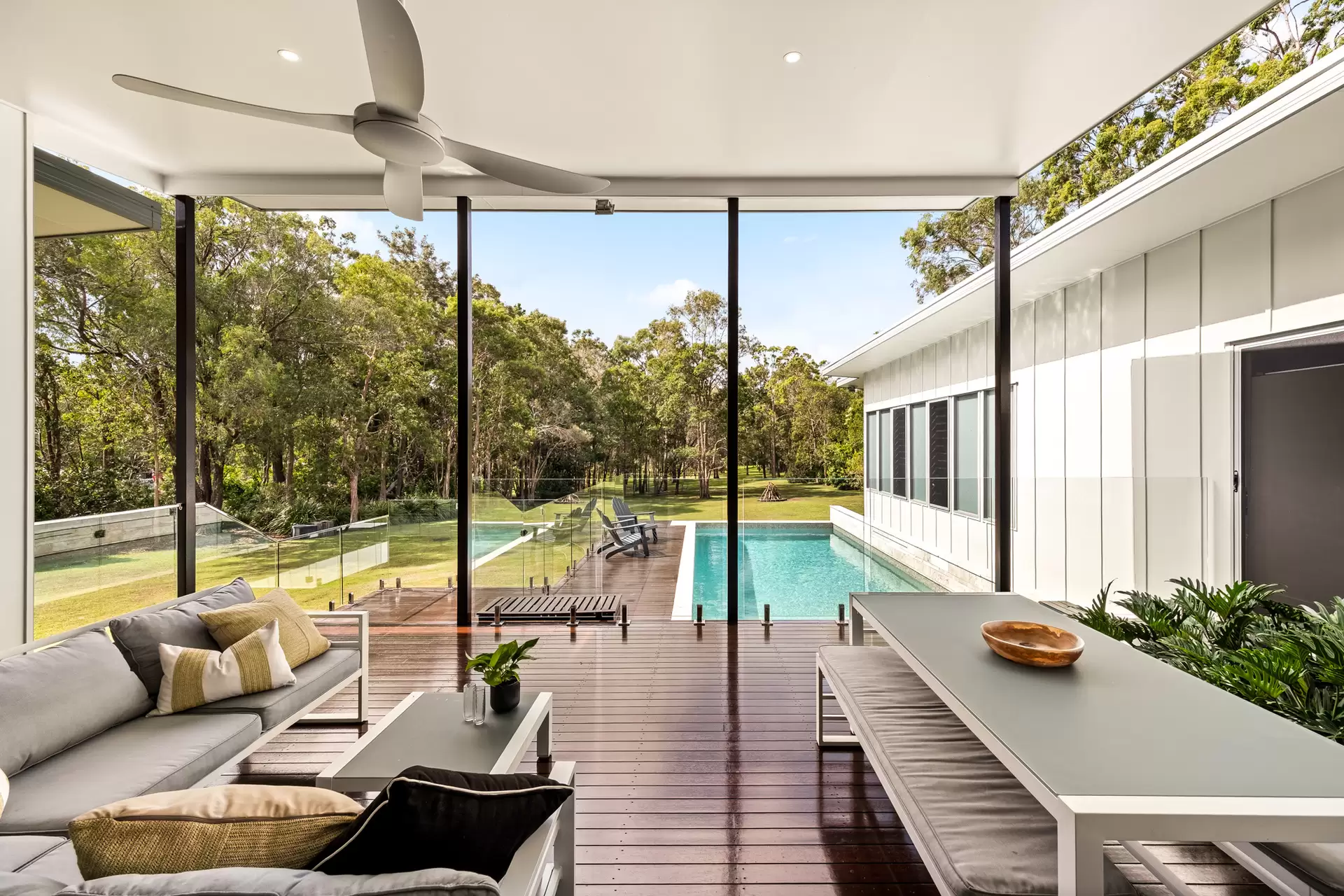 488 Grassdale Road, Gumdale Sold by Queensland Sotheby's International Realty - image 1