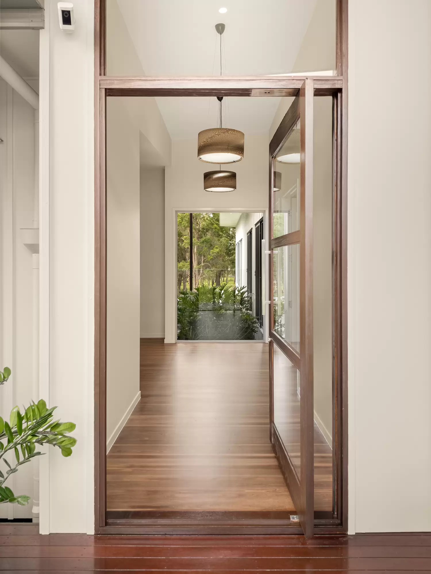 488 Grassdale Road, Gumdale Sold by Queensland Sotheby's International Realty - image 1