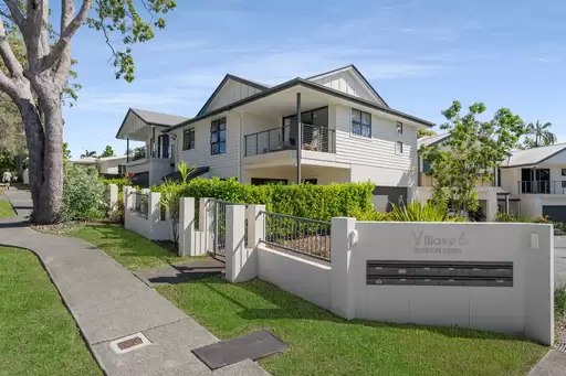 1/6 Egerton Street, Southport Sold by 