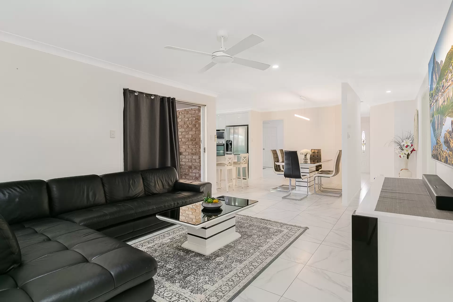 24 Amethyst Street, Alexandra Hills Sold by  - image 1