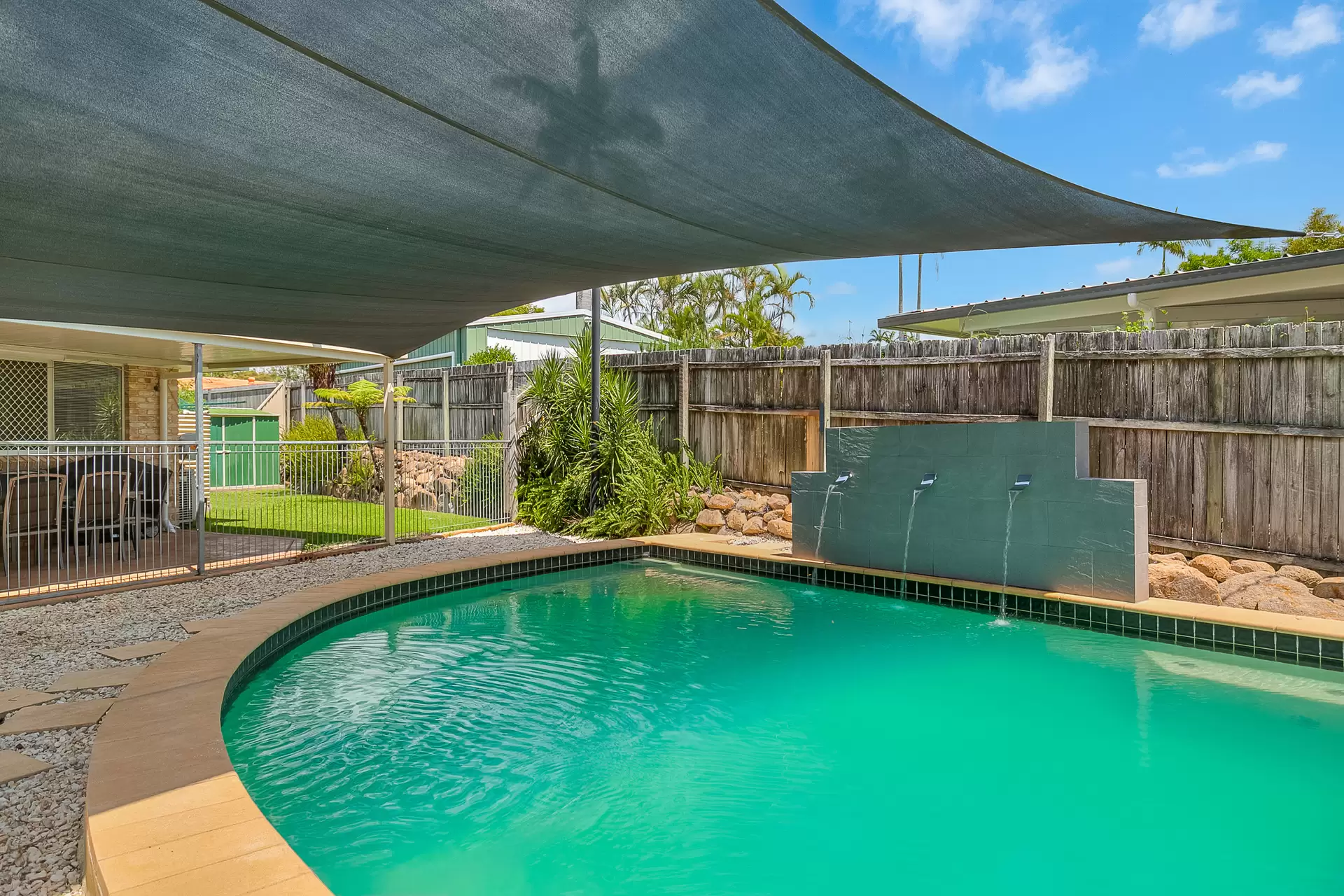 24 Amethyst Street, Alexandra Hills Sold by  - image 1