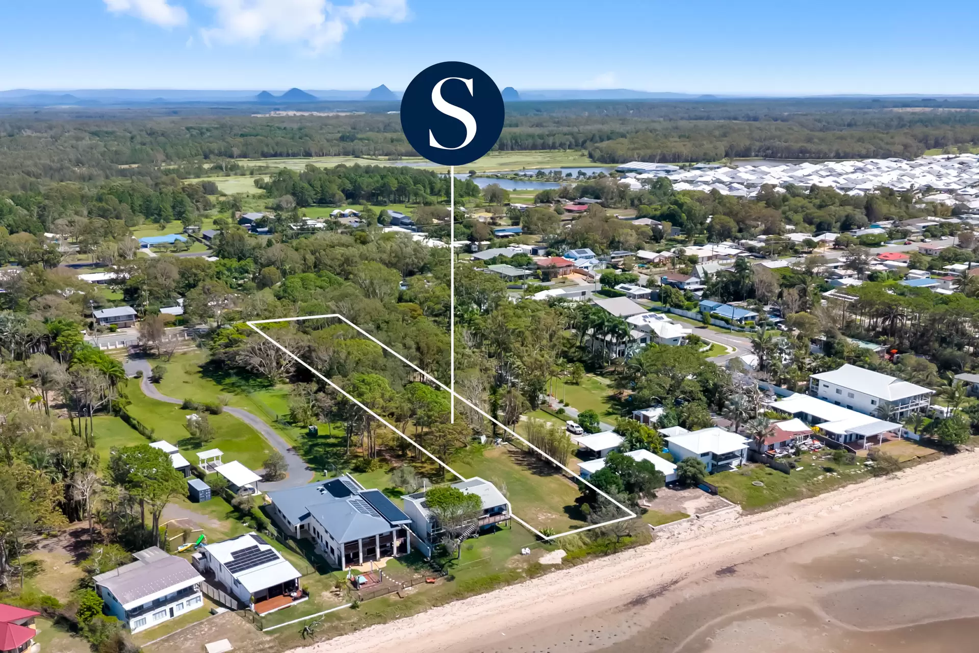 103 Bishop Road, Beachmere Sold by Queensland Sotheby's International Realty - image 1