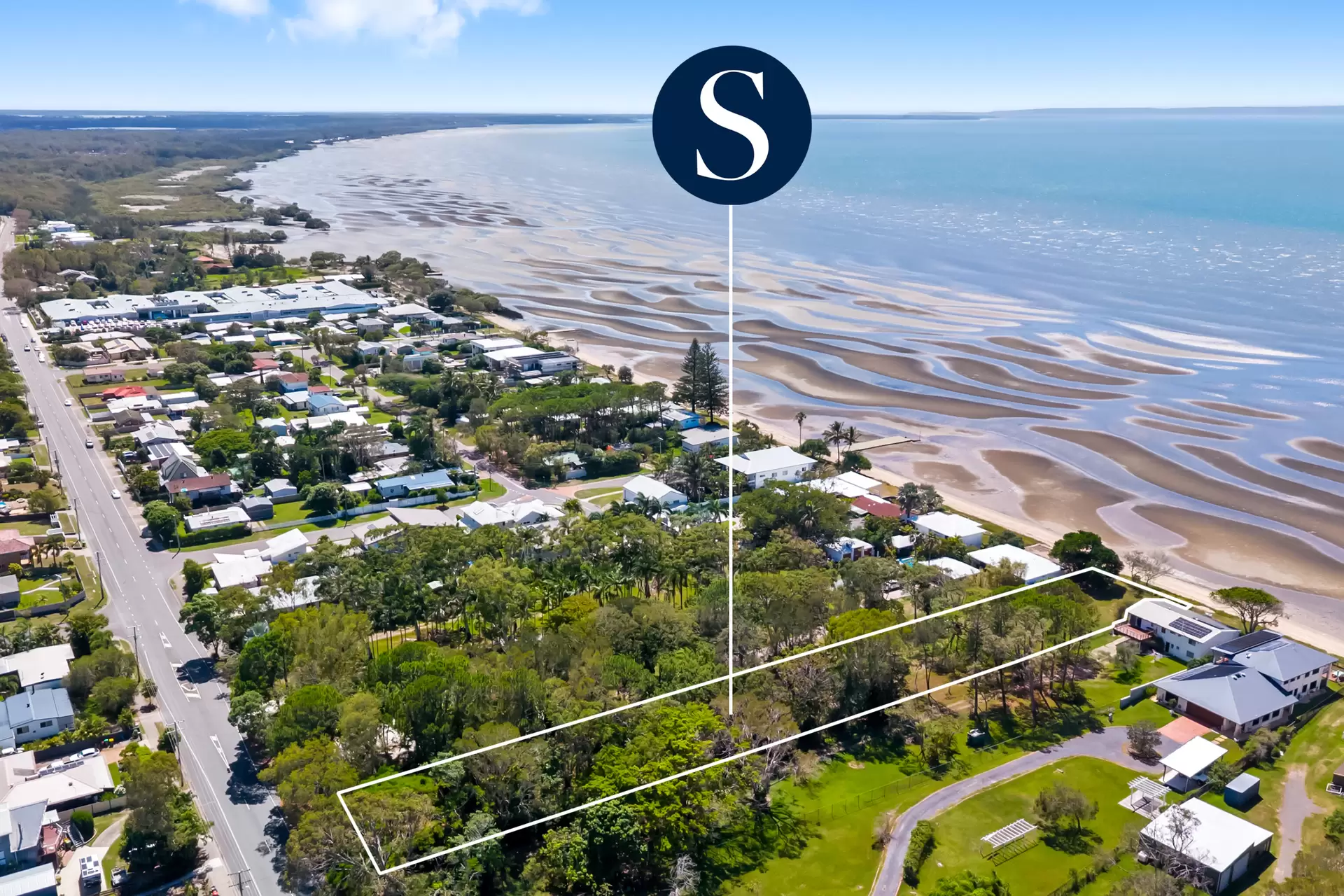 103 Bishop Road, Beachmere Sold by Queensland Sotheby's International Realty - image 1