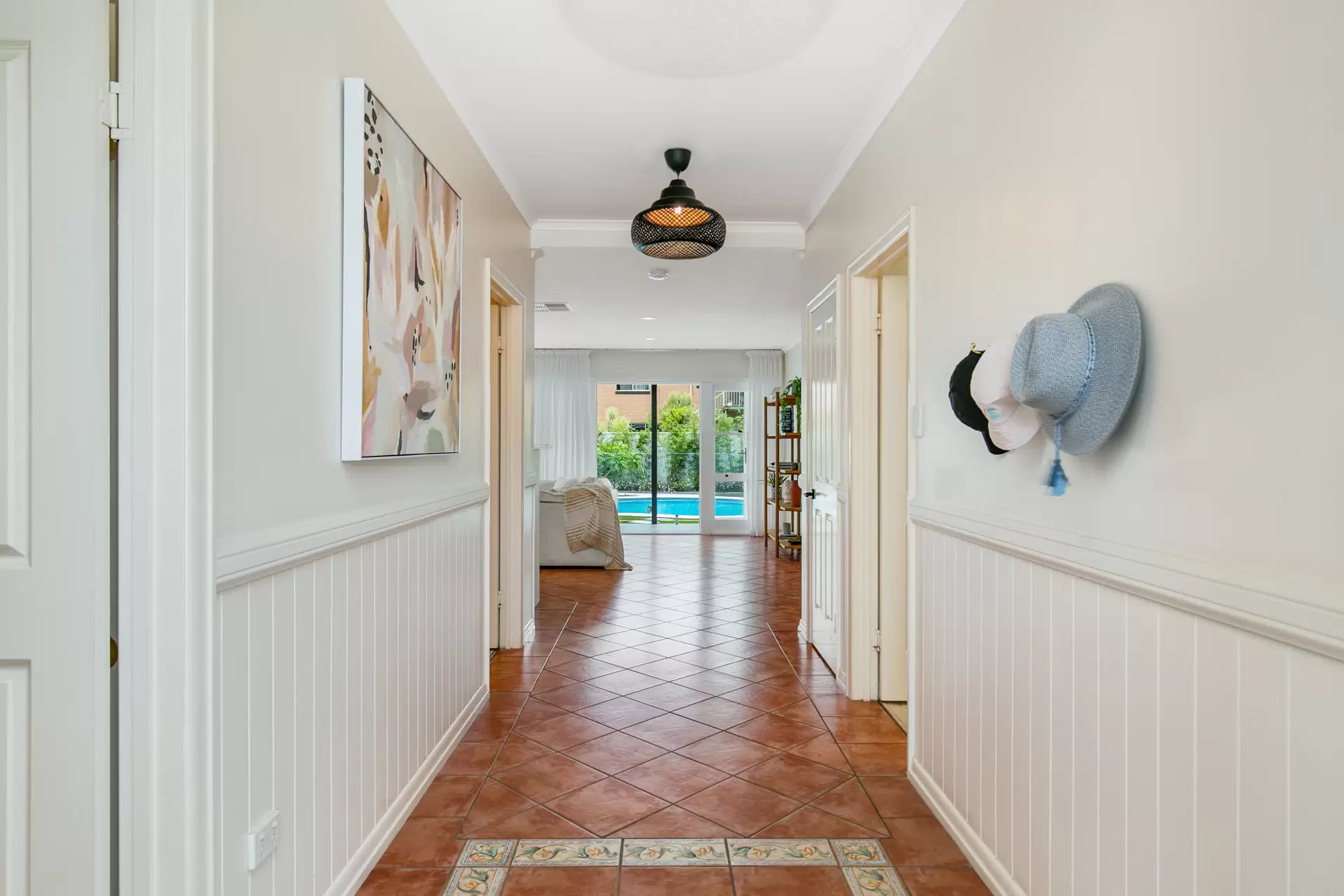 44 Little Shore Street, Cleveland Sold by Queensland Sotheby's International Realty - image 1