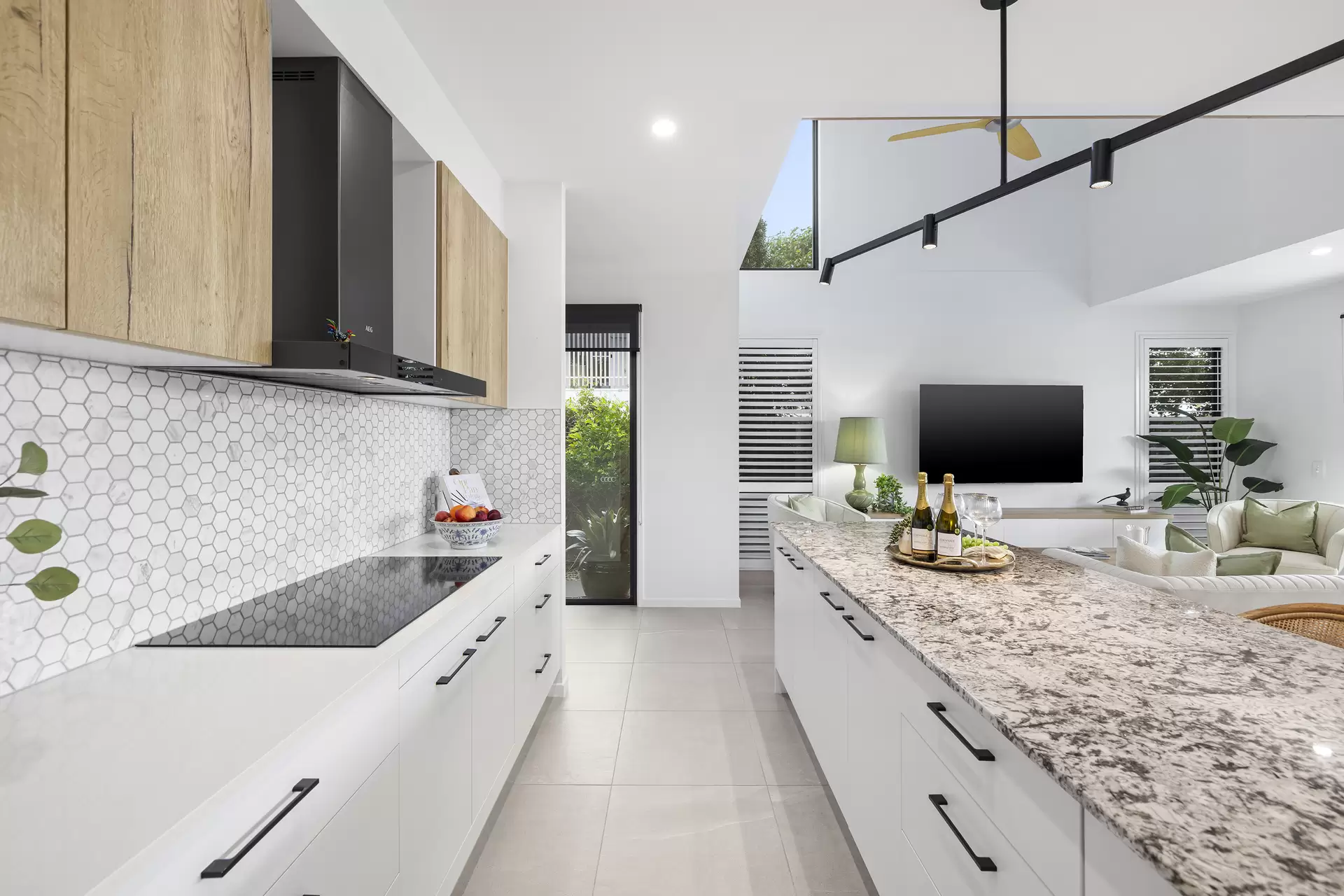 41 Lancelin Place, Maroochydore Sold by Queensland Sotheby's International Realty - image 1
