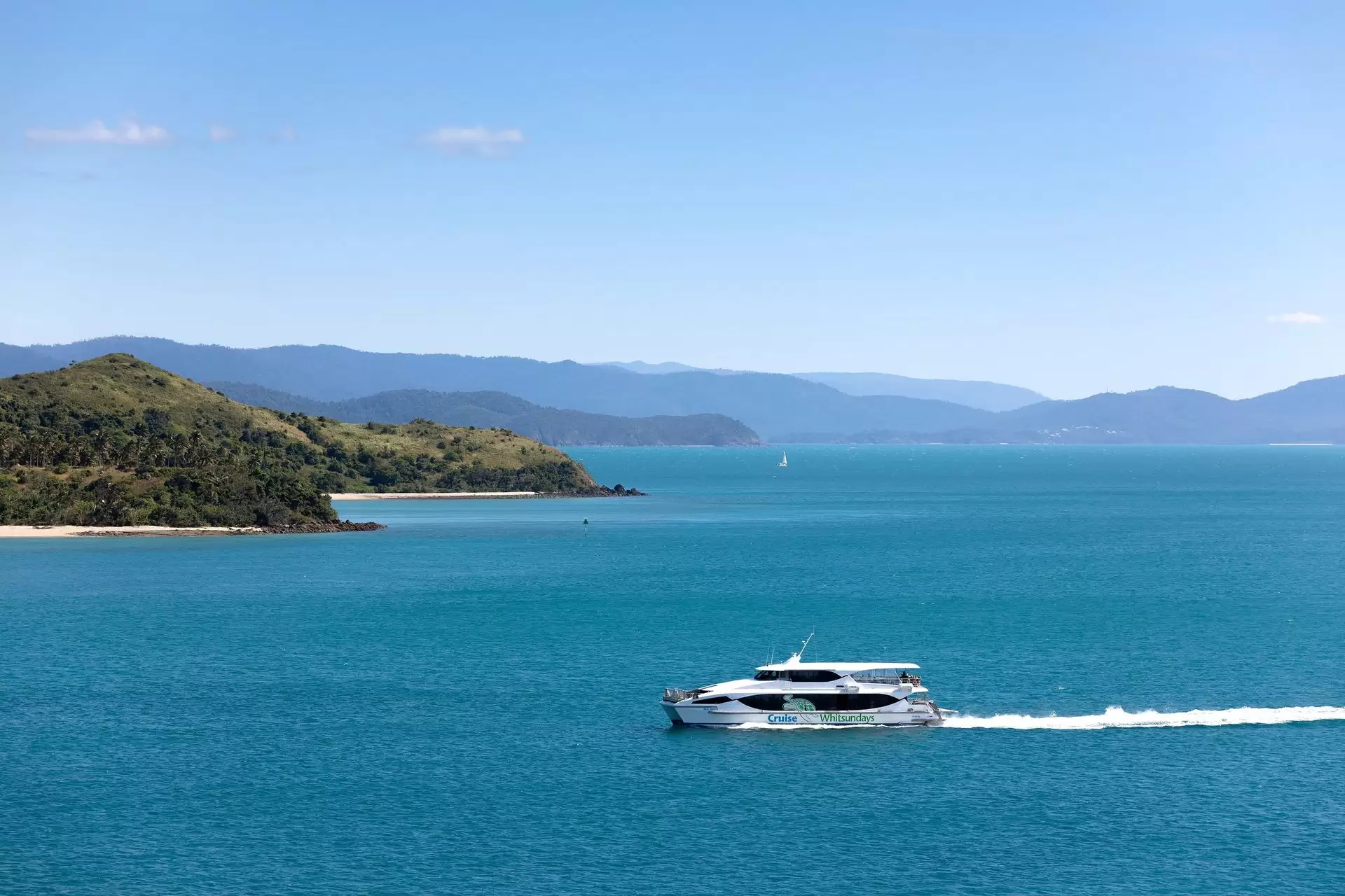 27/5 Acacia Drive, Hamilton Island Sold by Queensland Sotheby's International Realty - image 1