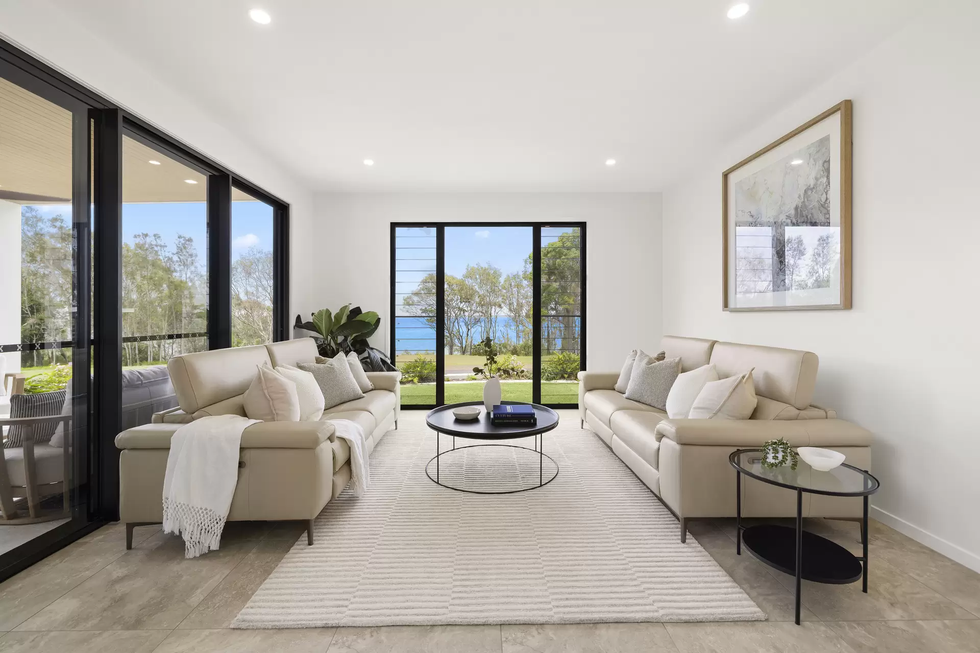 108 Esplanade, Point Vernon Sold by Queensland Sotheby's International Realty - image 1