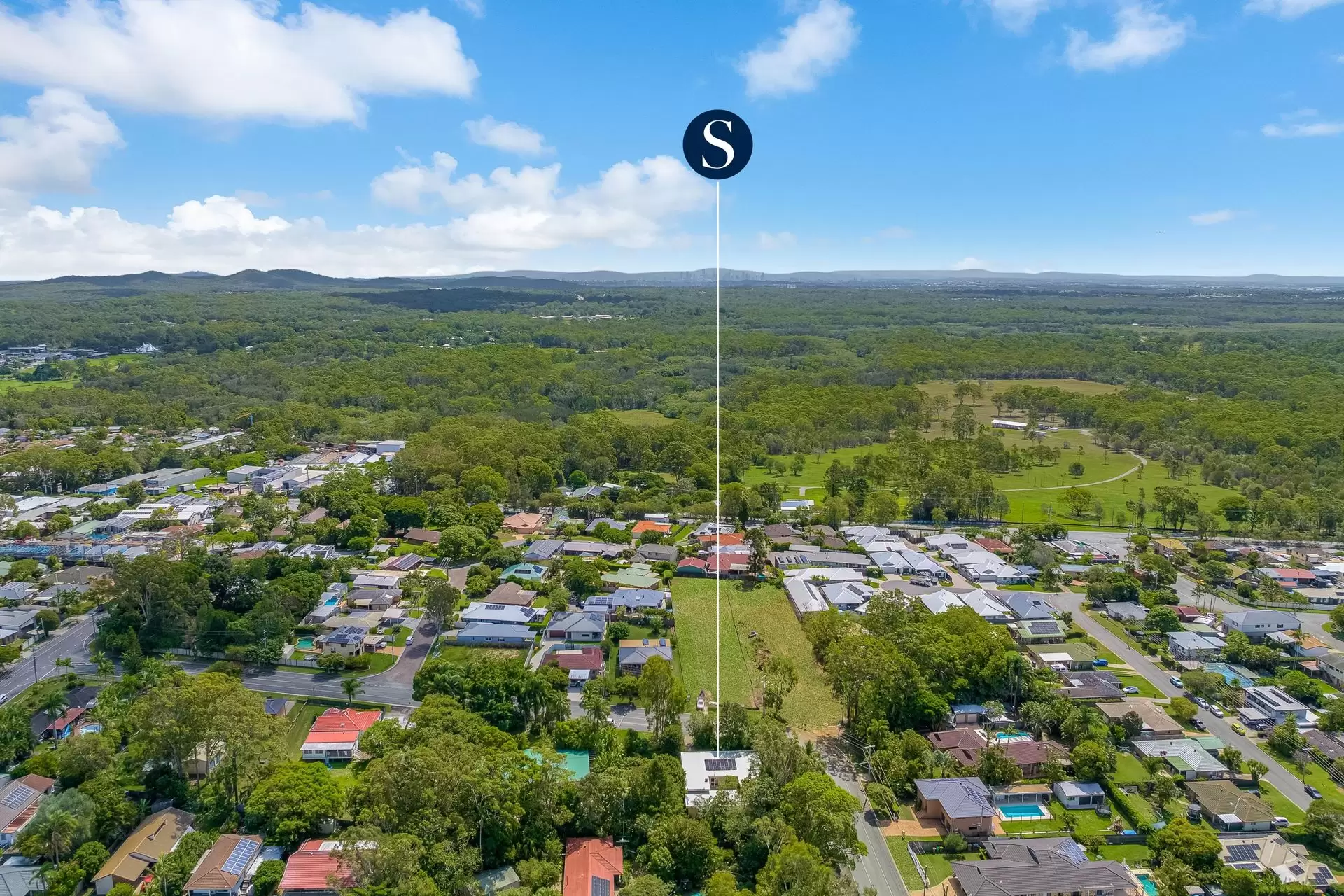 13 Valantine Road, Capalaba Sold by Queensland Sotheby's International Realty - image 1