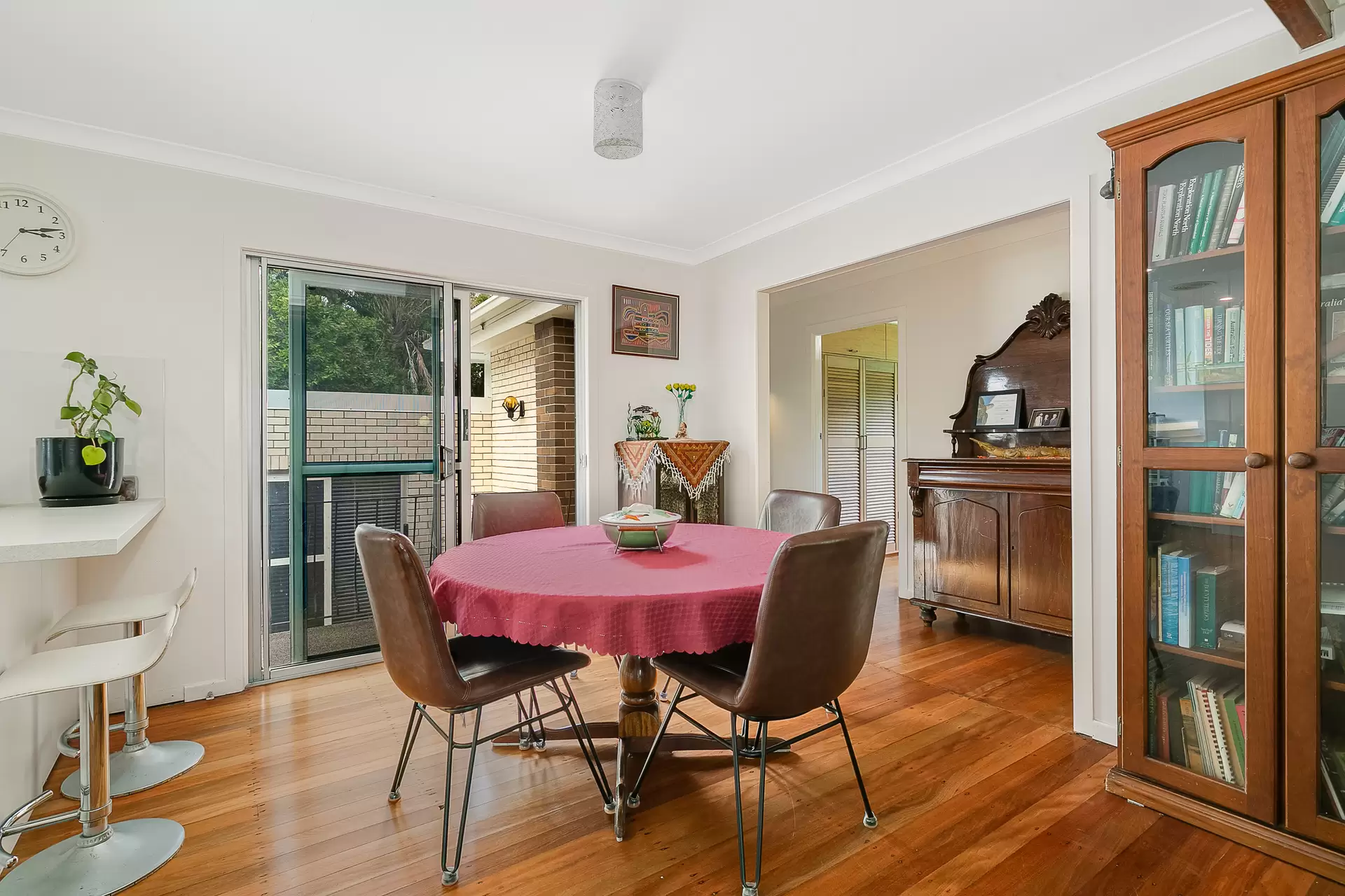 13 Valantine Road, Capalaba Sold by Queensland Sotheby's International Realty - image 1