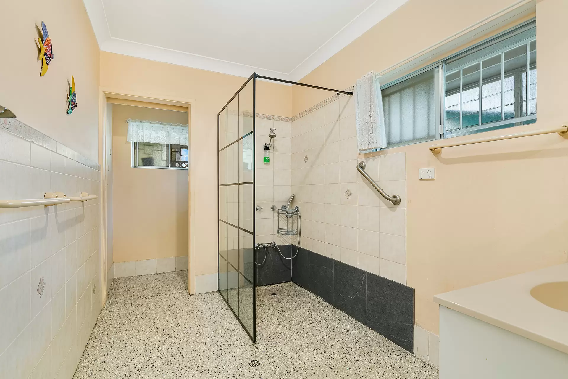 1 Daveson Road, Capalaba For Sale by Queensland Sotheby's International Realty - image 1