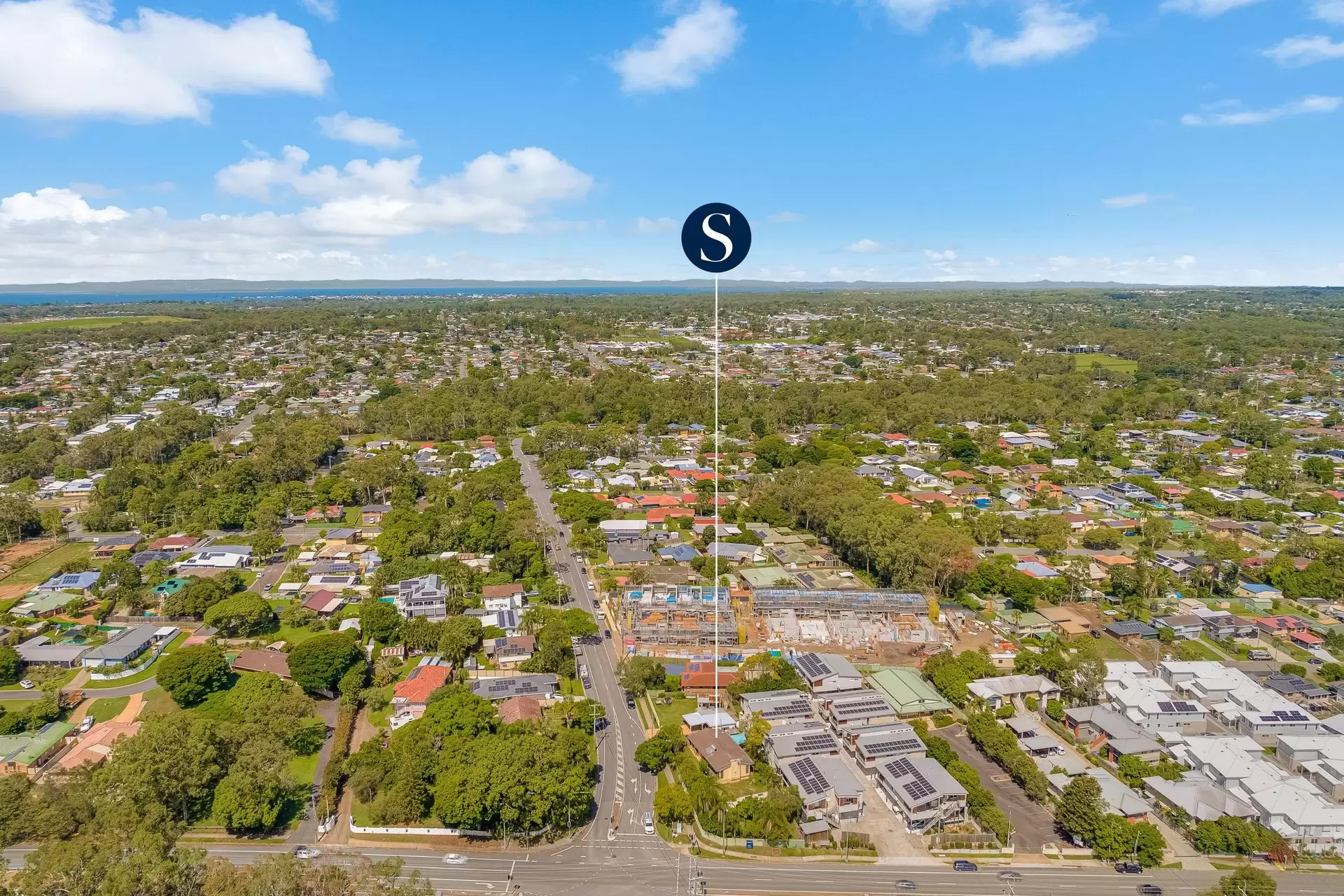 1 Daveson Road, Capalaba For Sale by Queensland Sotheby's International Realty - image 1