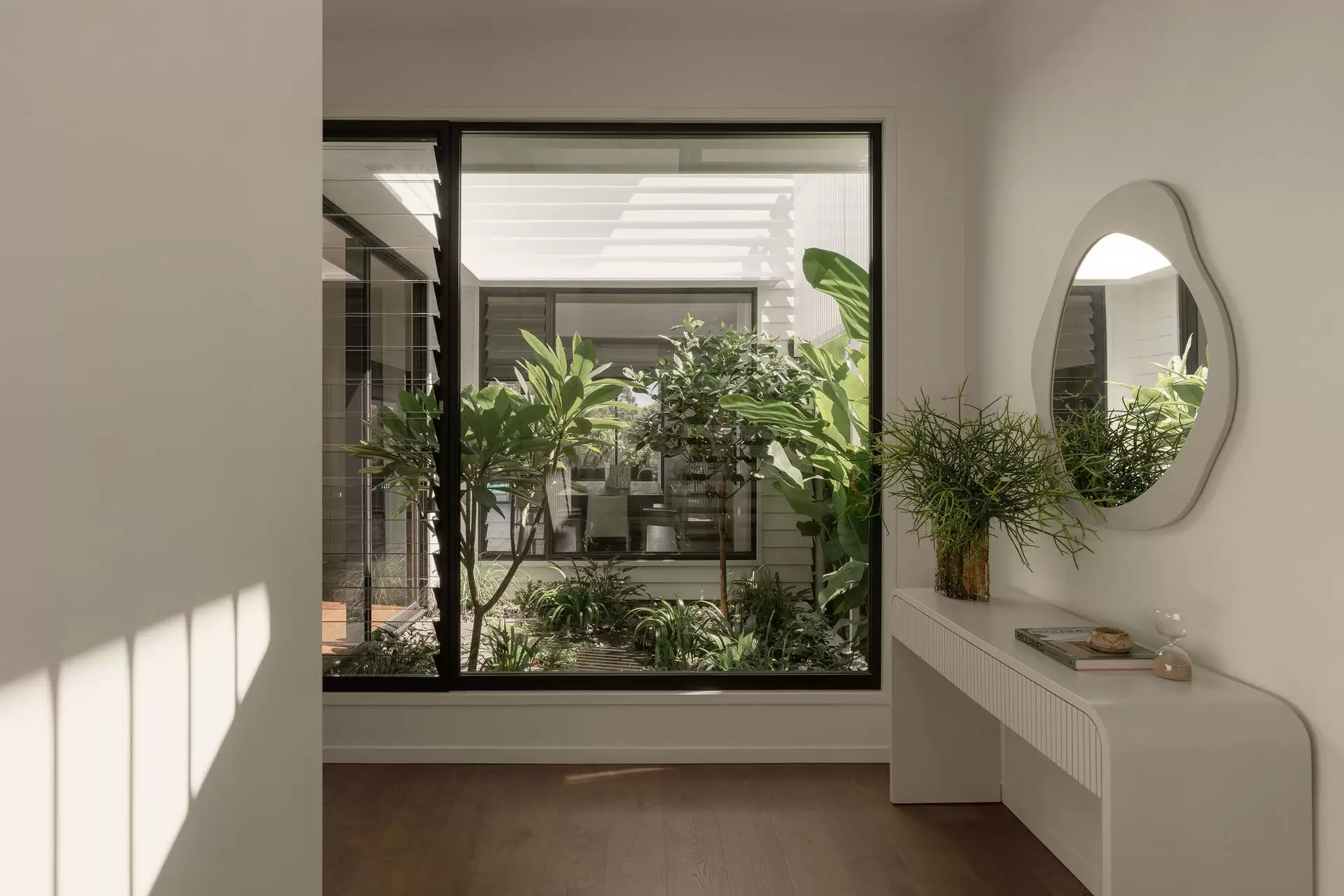 31 Glassey Street, Red Hill Sold by Queensland Sotheby's International Realty - image 1