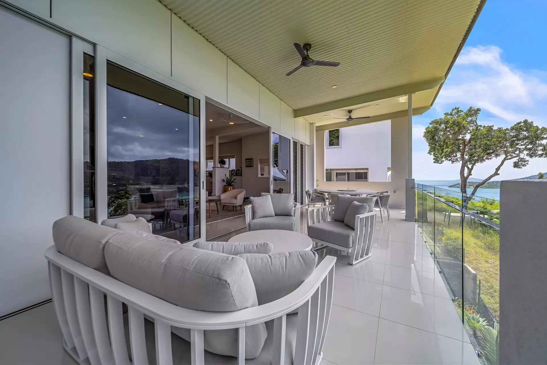 25 Airlie View, Airlie Beach Sold by Queensland Sotheby's International Realty - image 1