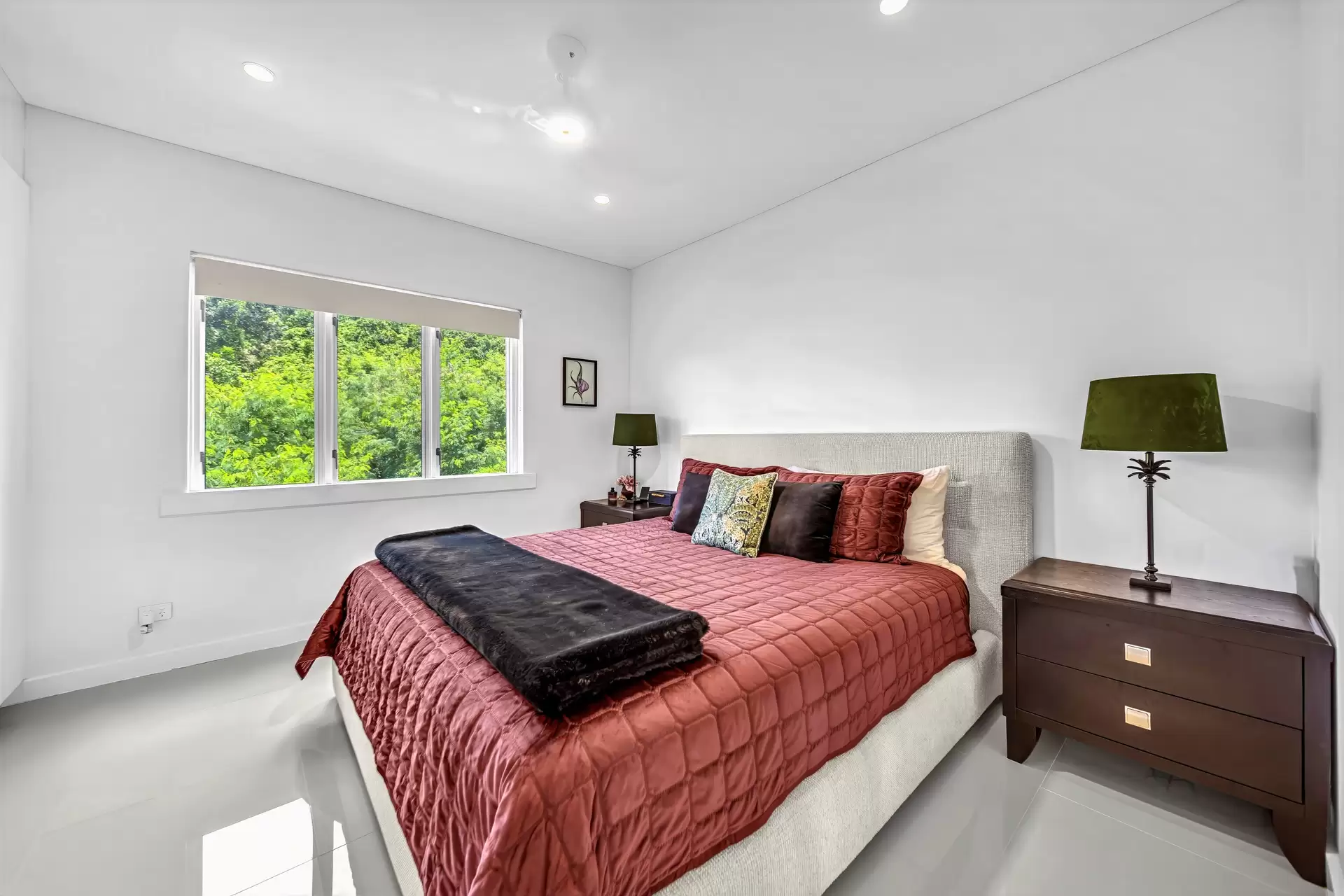 25 Airlie View, Airlie Beach Sold by Queensland Sotheby's International Realty - image 1