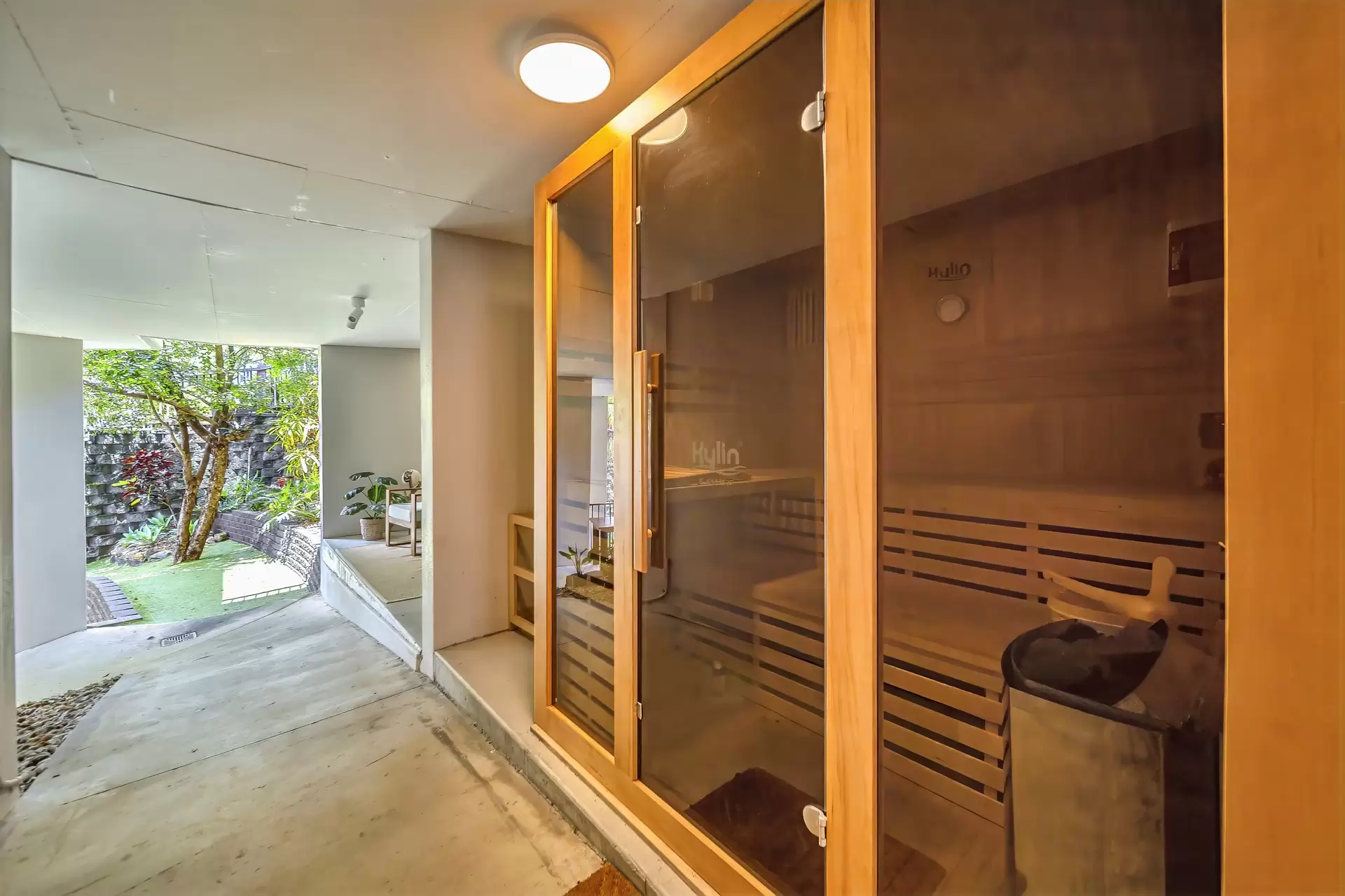 25 Airlie View, Airlie Beach Sold by Queensland Sotheby's International Realty - image 1