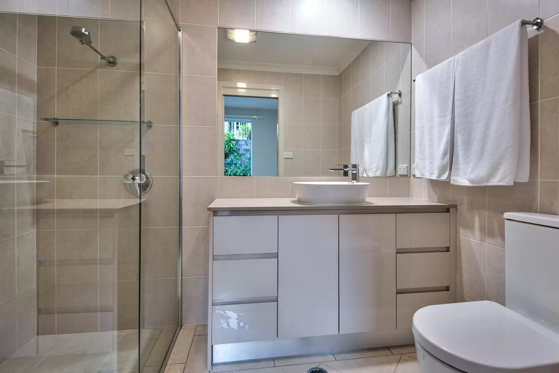 La Bella Waters 2, 1 Coral Sea Avenue, Hamilton Island For Sale by Queensland Sotheby's International Realty - image 1