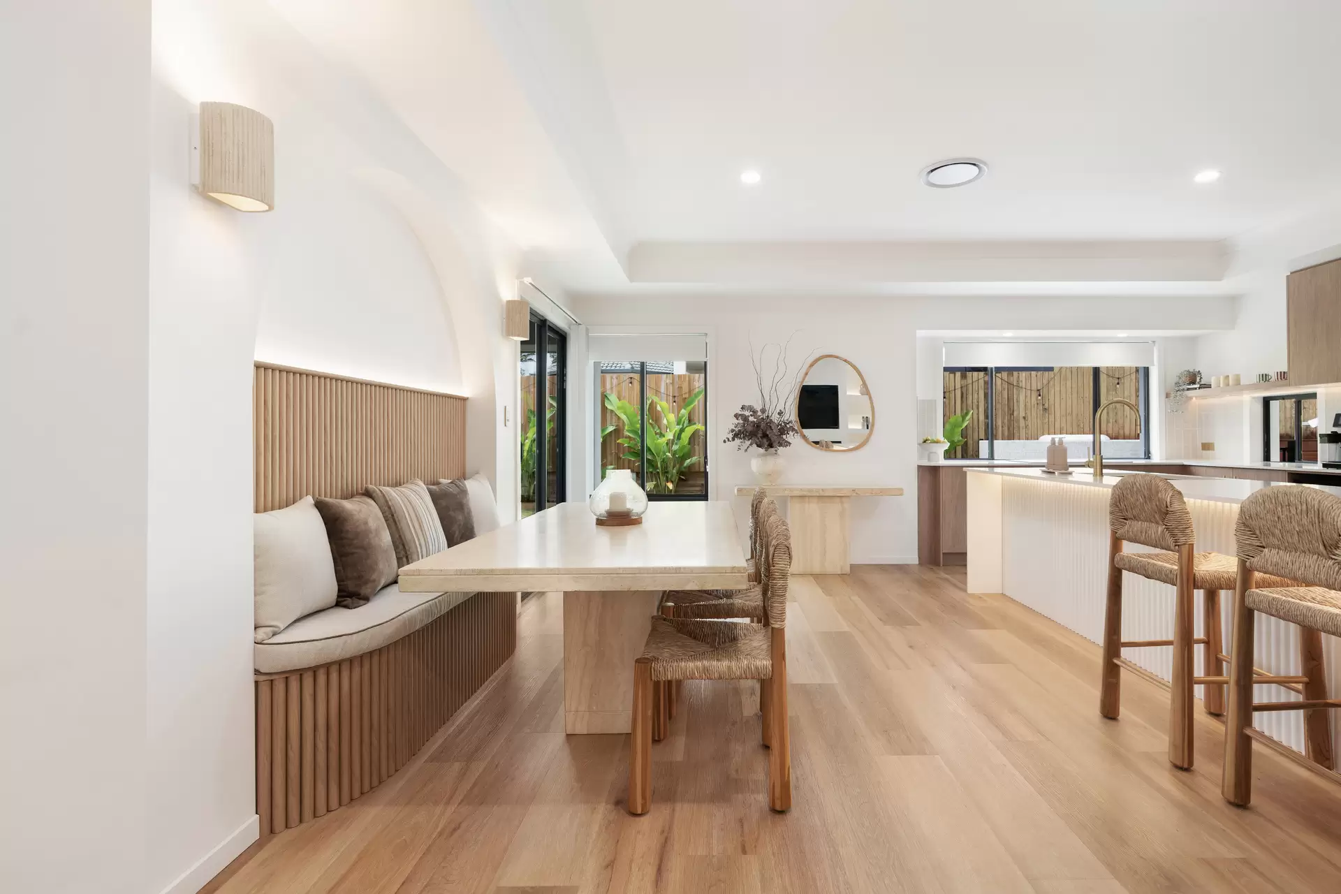 21 Greenside Court, Peregian Springs Sold by Queensland Sotheby's International Realty - image 1