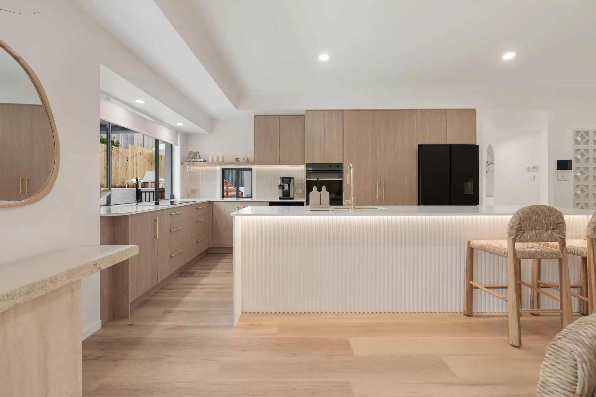 21 Greenside Court, Peregian Springs Sold by Queensland Sotheby's International Realty - image 1