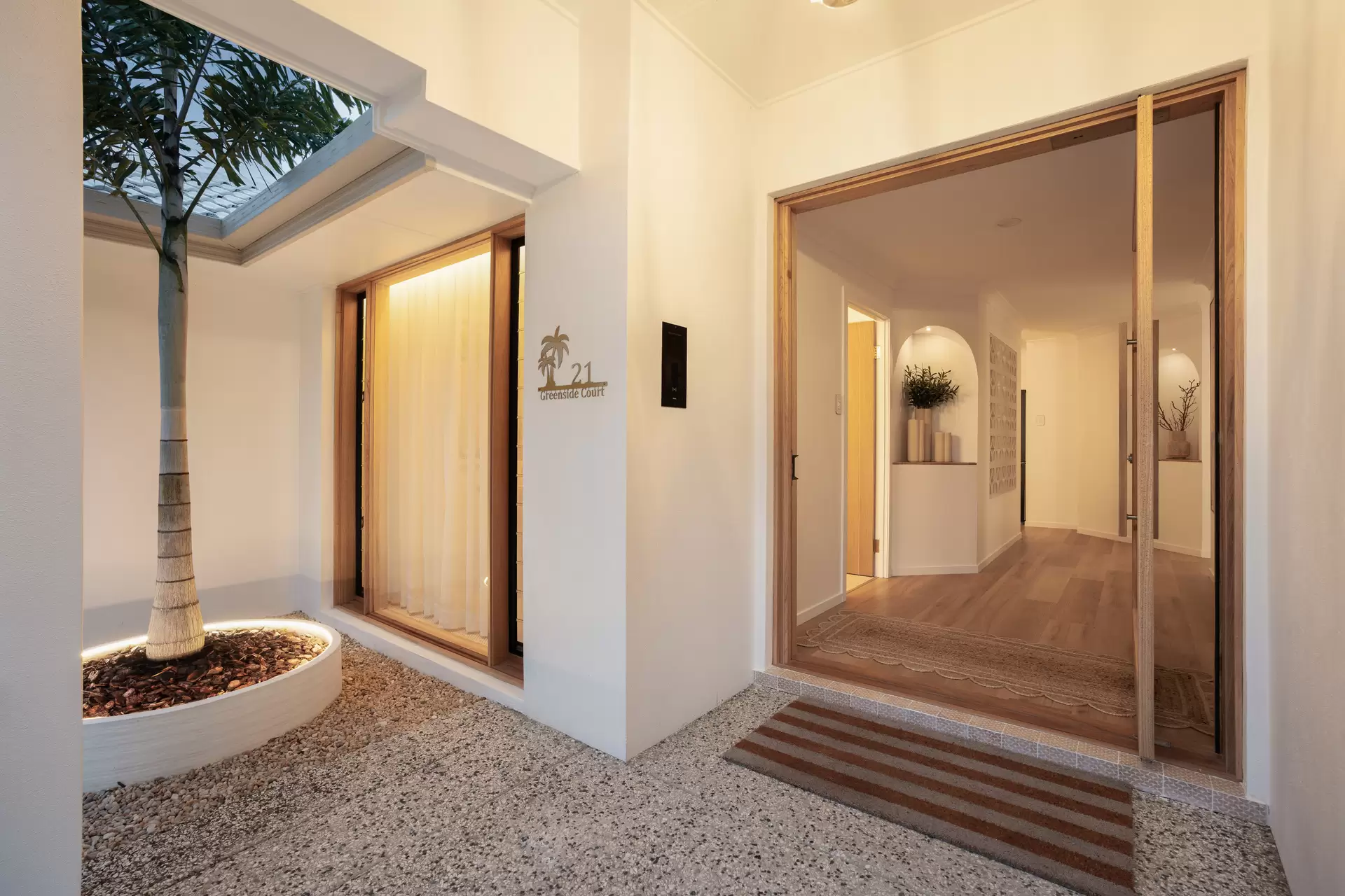 21 Greenside Court, Peregian Springs Sold by Queensland Sotheby's International Realty - image 1