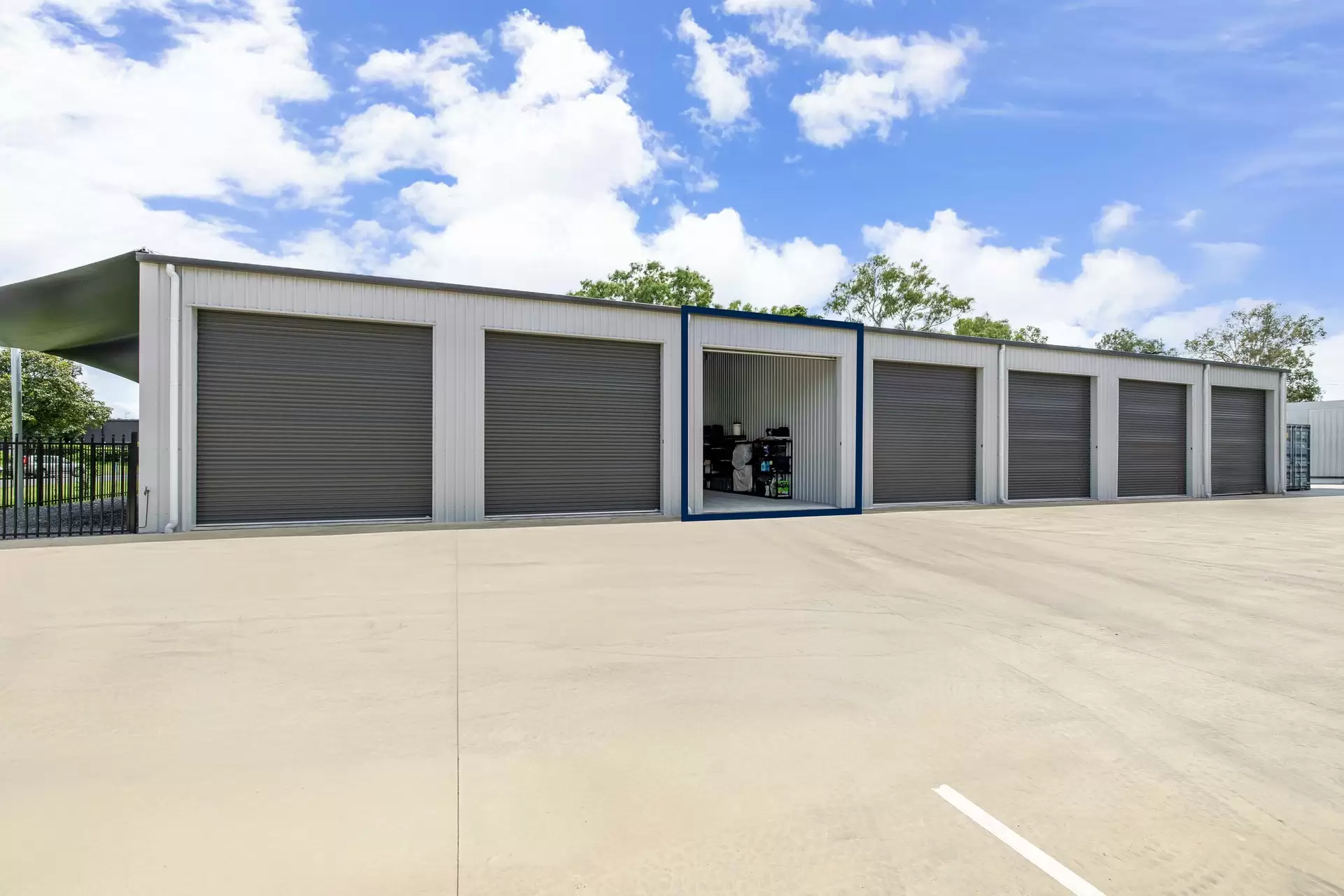 3/2-4 Owen Street, Craiglie Sold by  - image 1