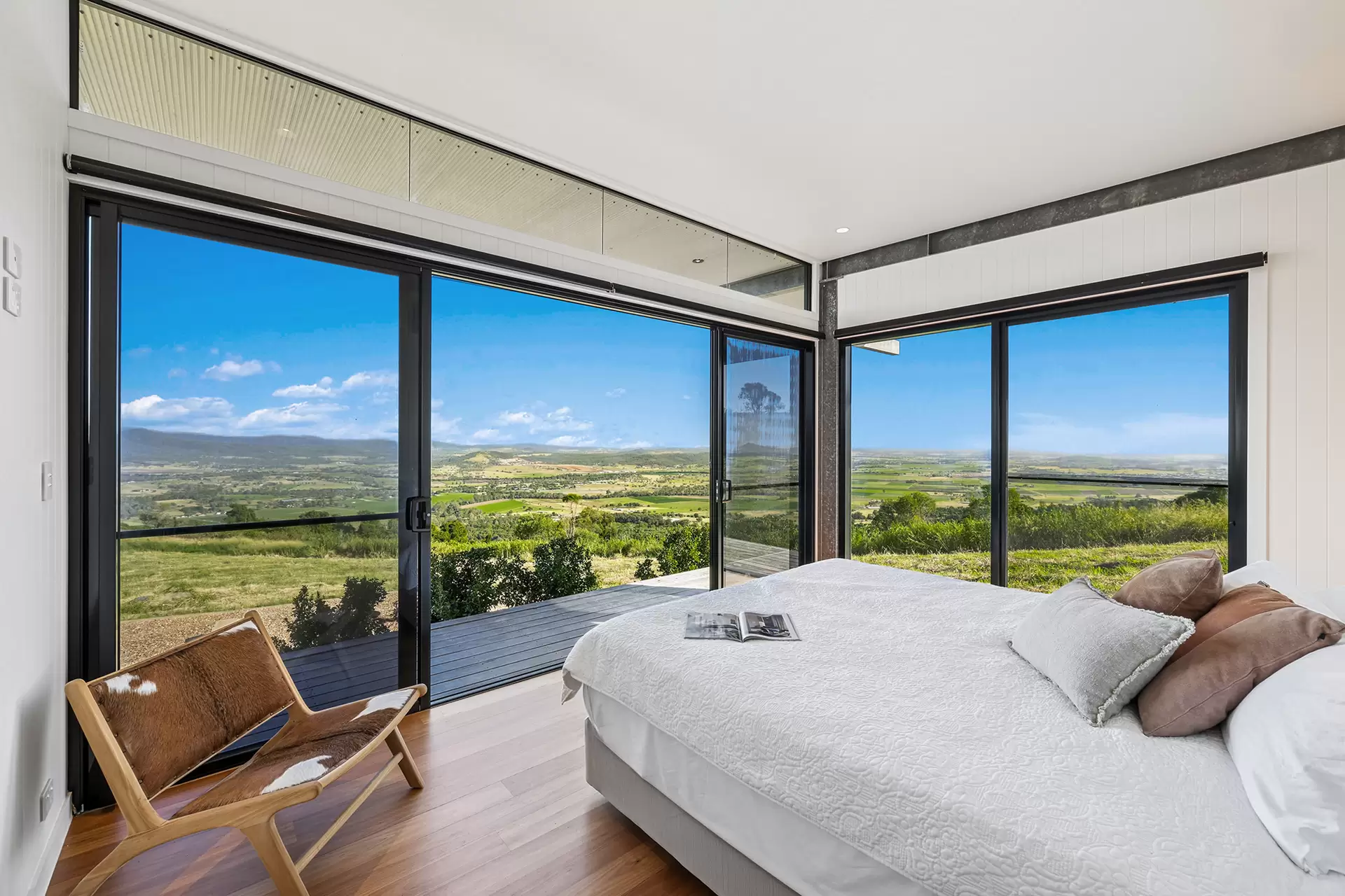 139 Lutter Road, Charlwood For Sale by Queensland Sotheby's International Realty - image 1