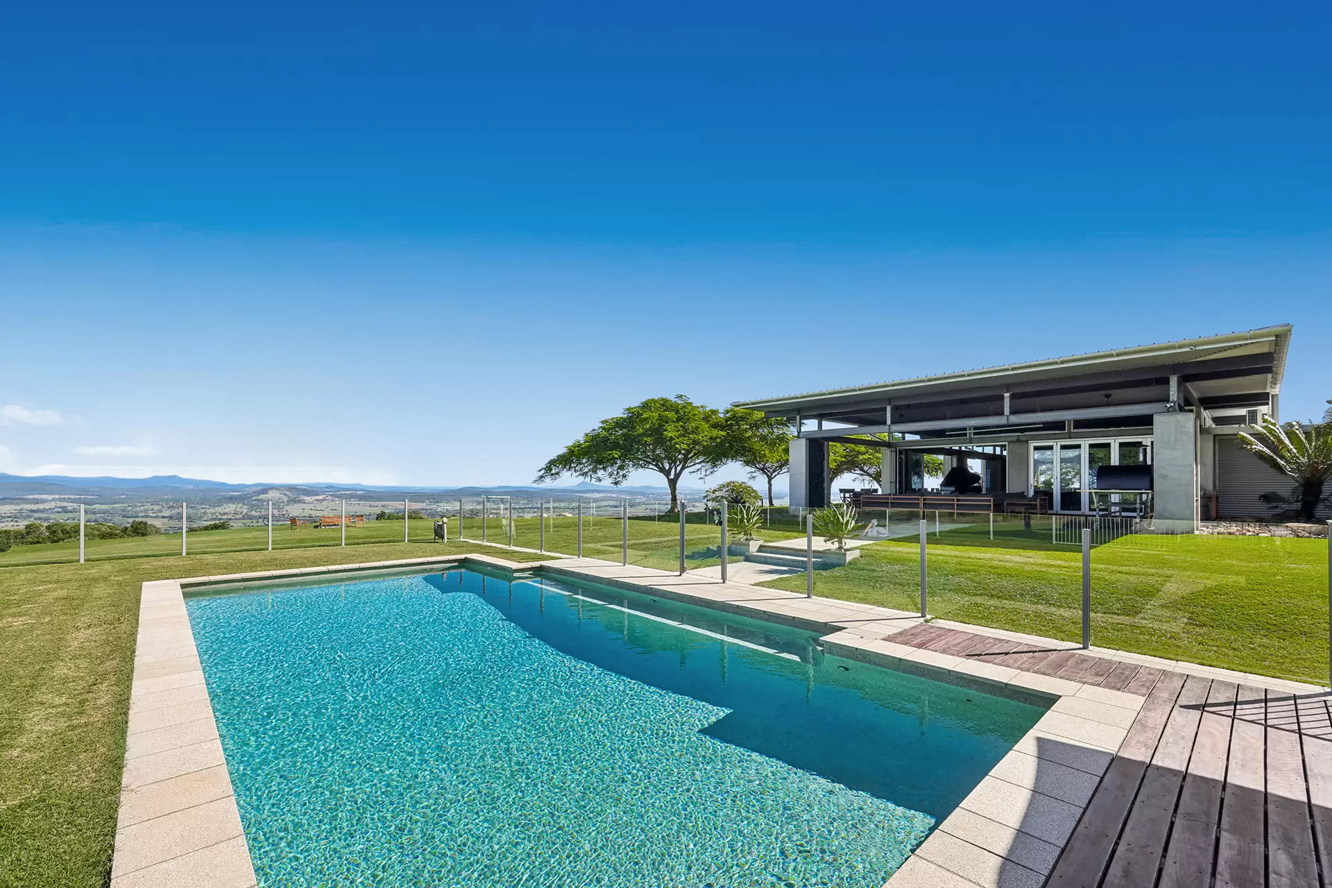 139 Lutter Road, Charlwood For Sale by Queensland Sotheby's International Realty - image 1