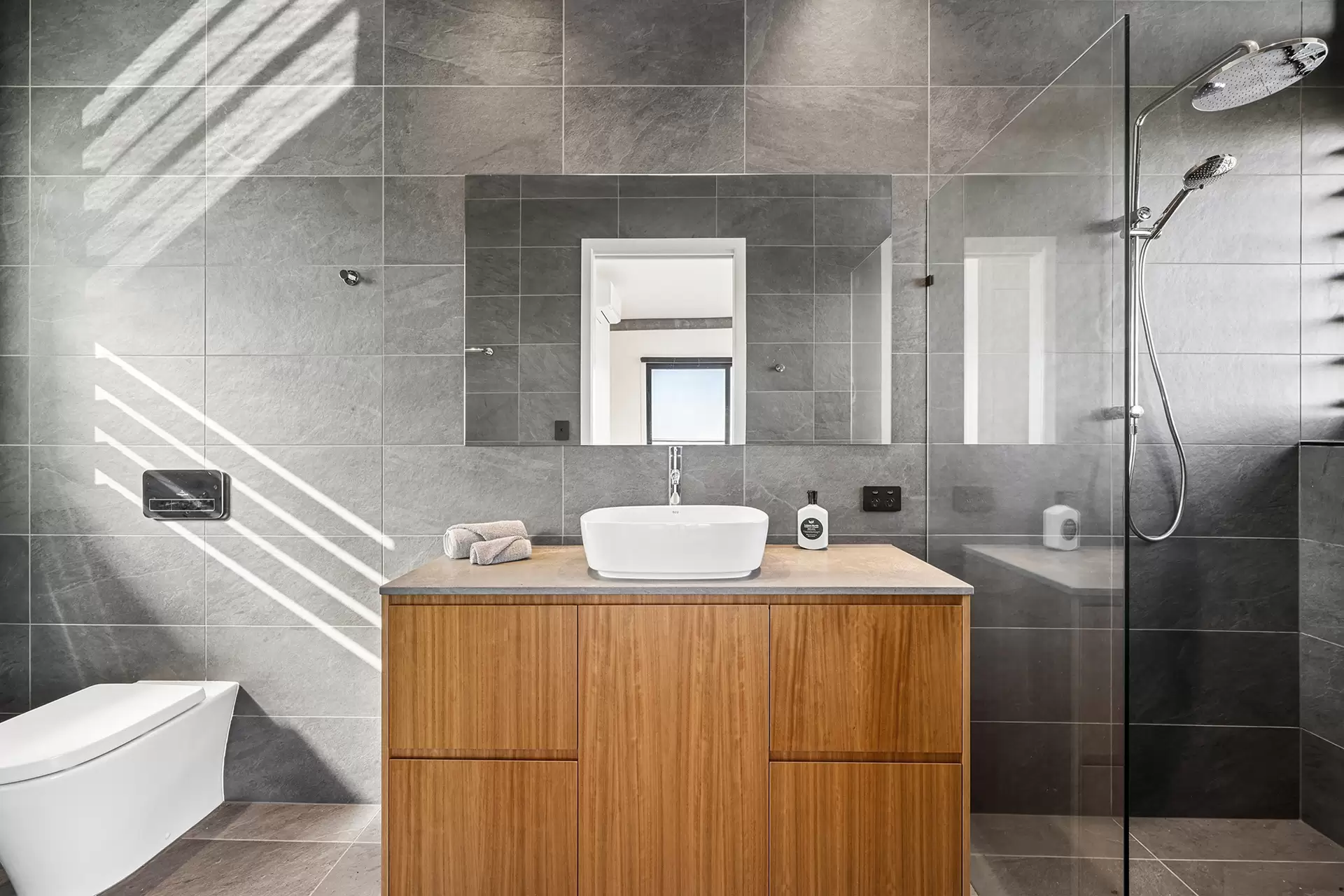 139 Lutter Road, Charlwood For Sale by Queensland Sotheby's International Realty - image 1