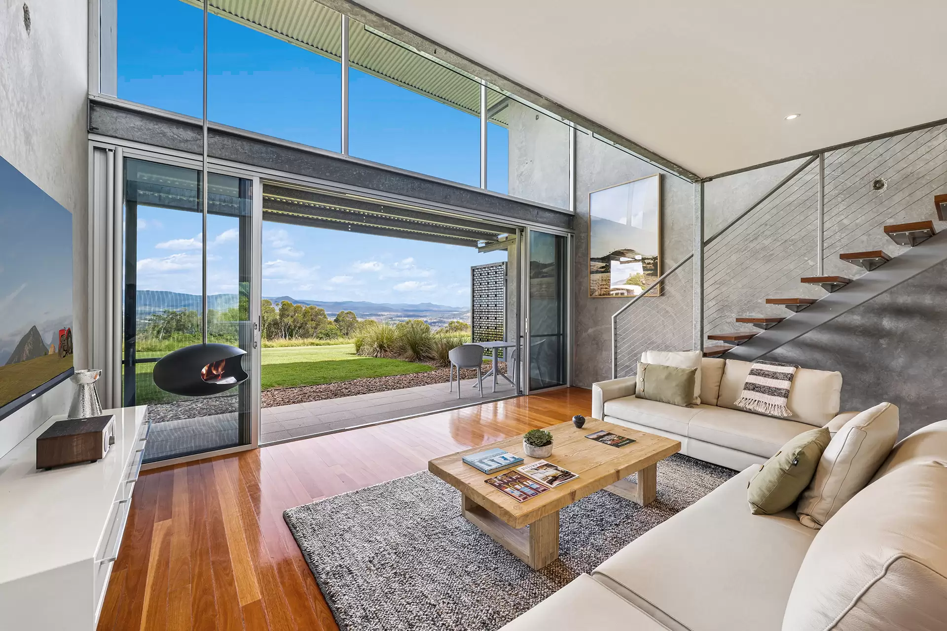 139 Lutter Road, Charlwood For Sale by Queensland Sotheby's International Realty - image 1