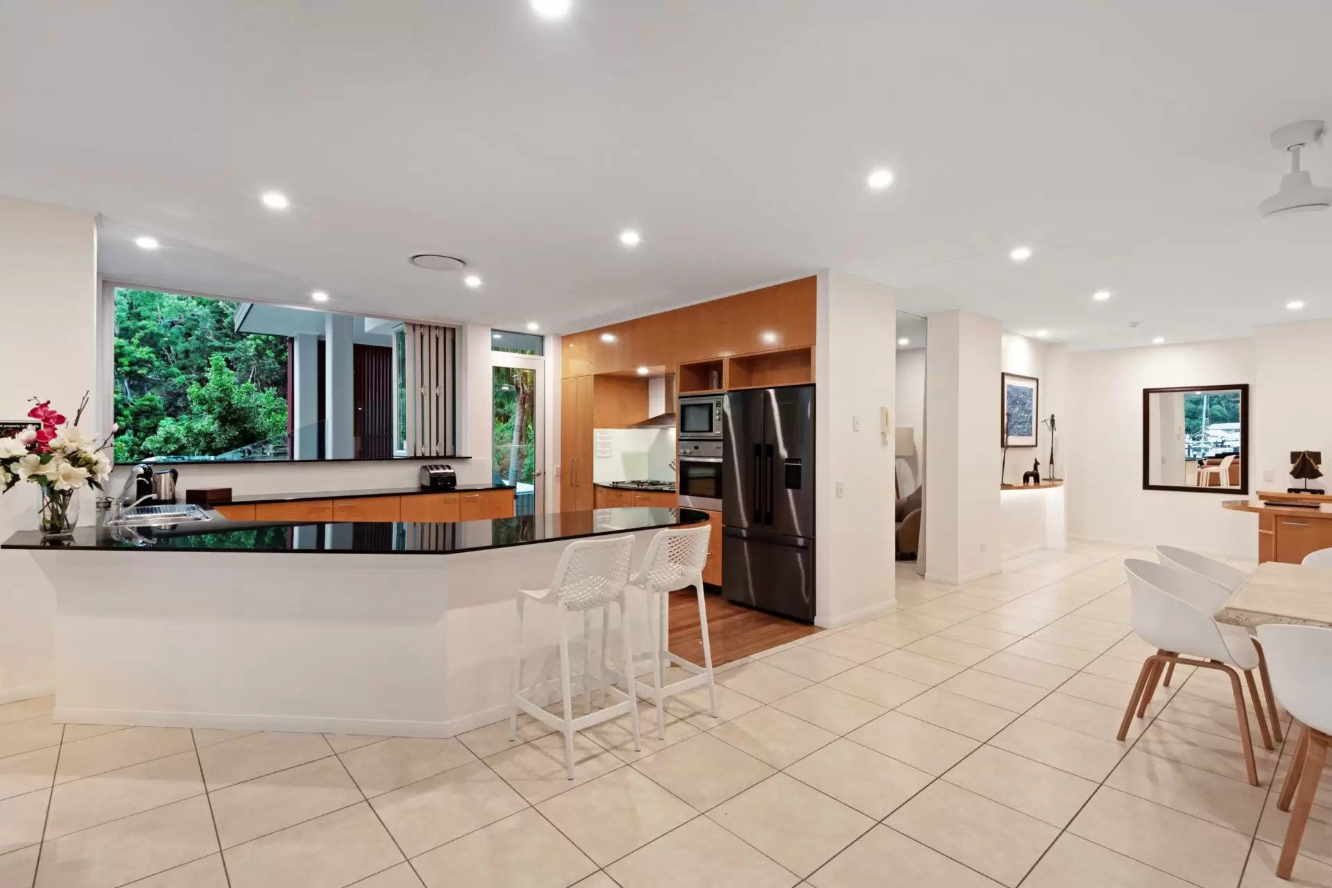 3/1 Airport Drive, Hamilton Island For Sale by Queensland Sotheby's International Realty - image 1