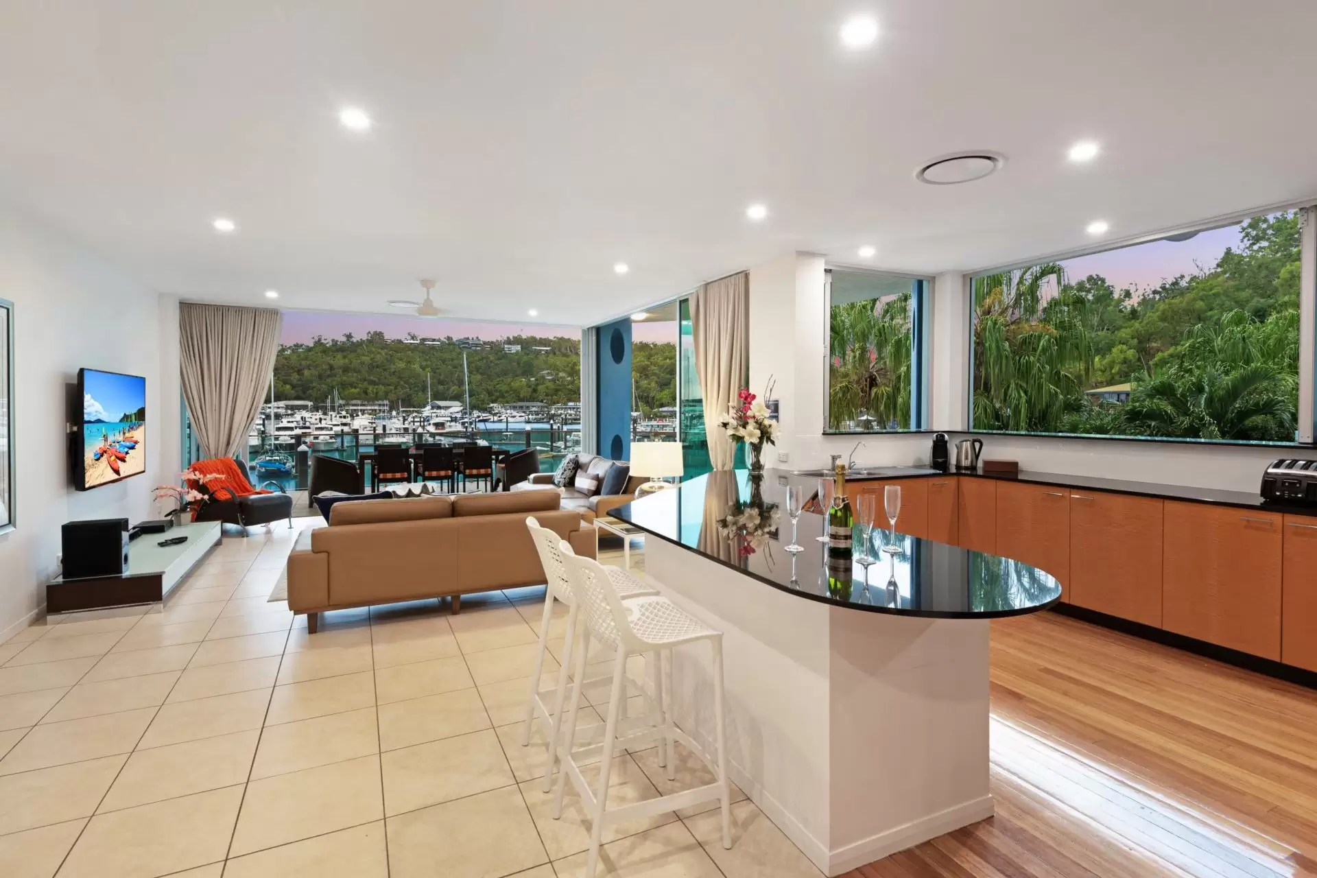 3/1 Airport Drive, Hamilton Island For Sale by  - image 1