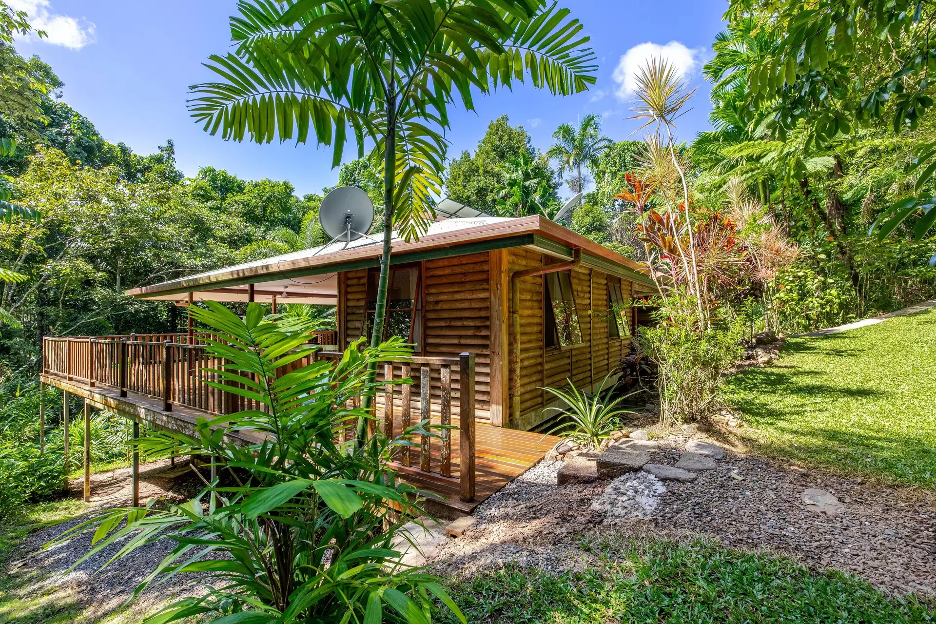 58 Maple Road, Cow Bay For Sale by Queensland Sotheby's International Realty - image 1
