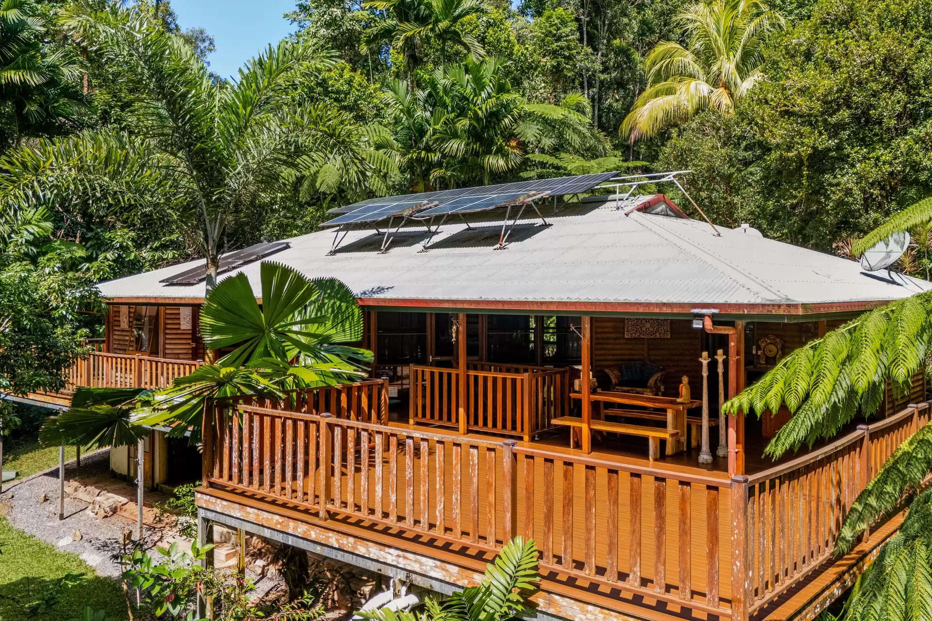 58 Maple Road, Cow Bay For Sale by Queensland Sotheby's International Realty - image 1