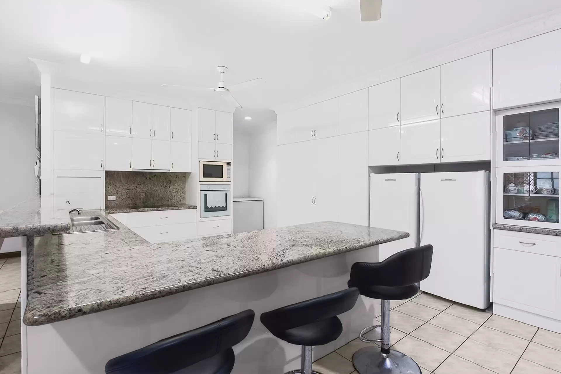 Mossman For Sale by Queensland Sotheby's International Realty - image 1