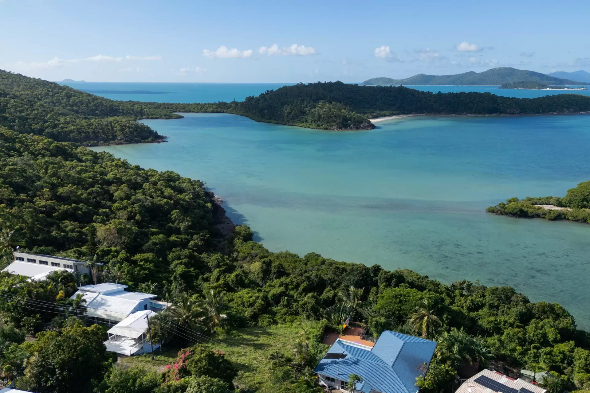 11 Warrain Street, Shute Harbour For Sale by Queensland Sotheby's International Realty - image 1