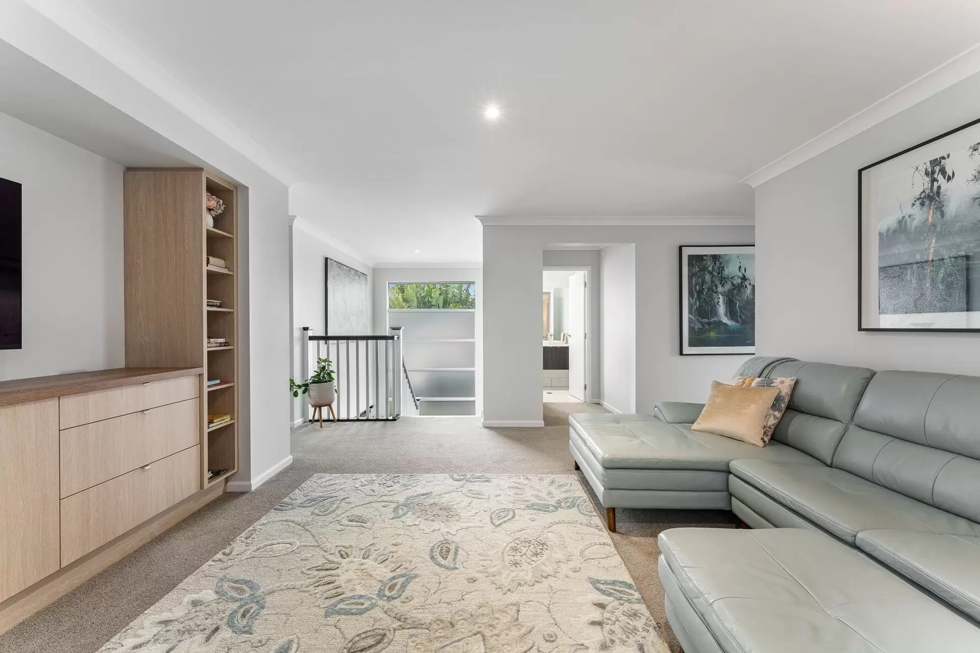 10 Wilson Street, Labrador Sold by  - image 1