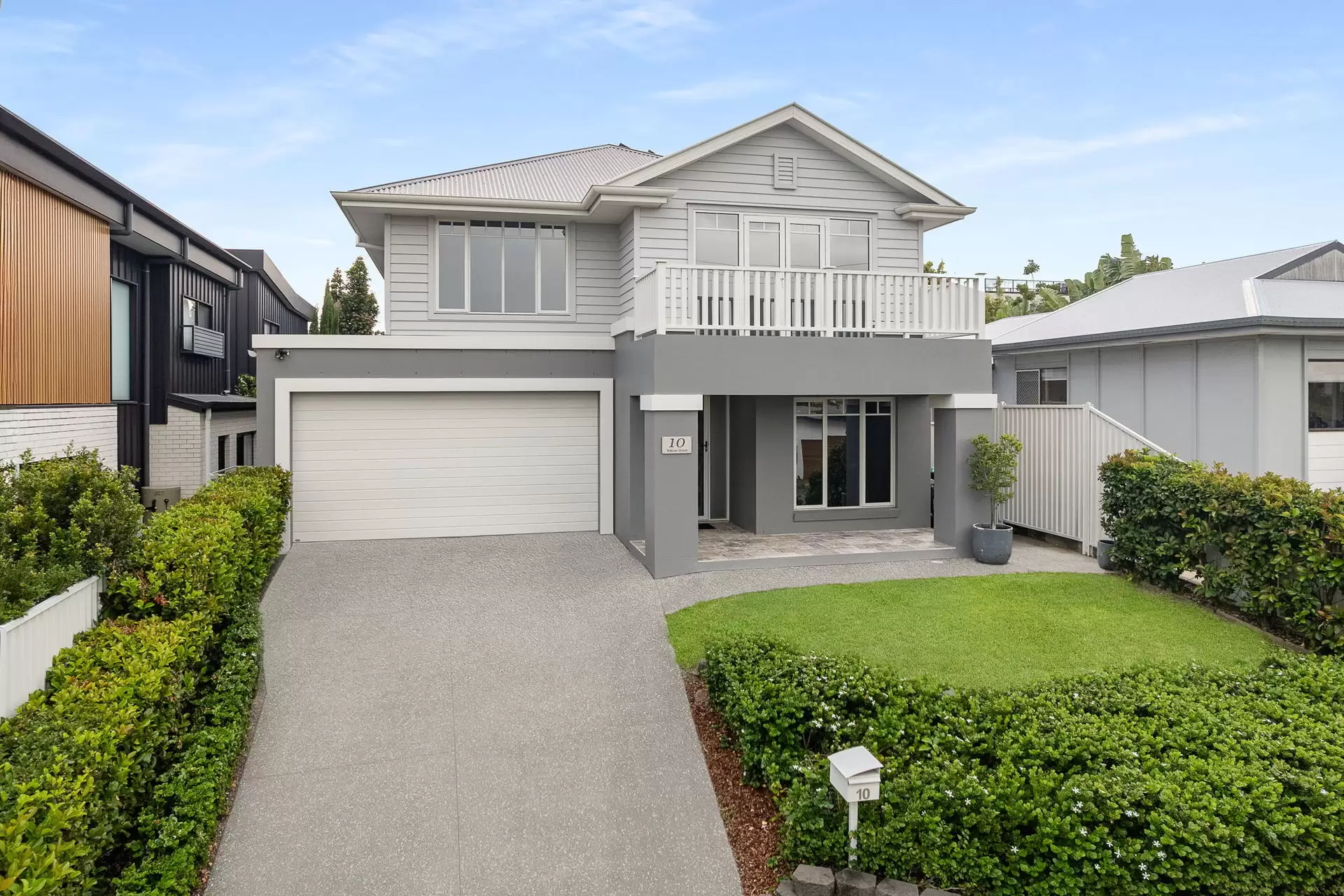 10 Wilson Street, Labrador Sold by  - image 1