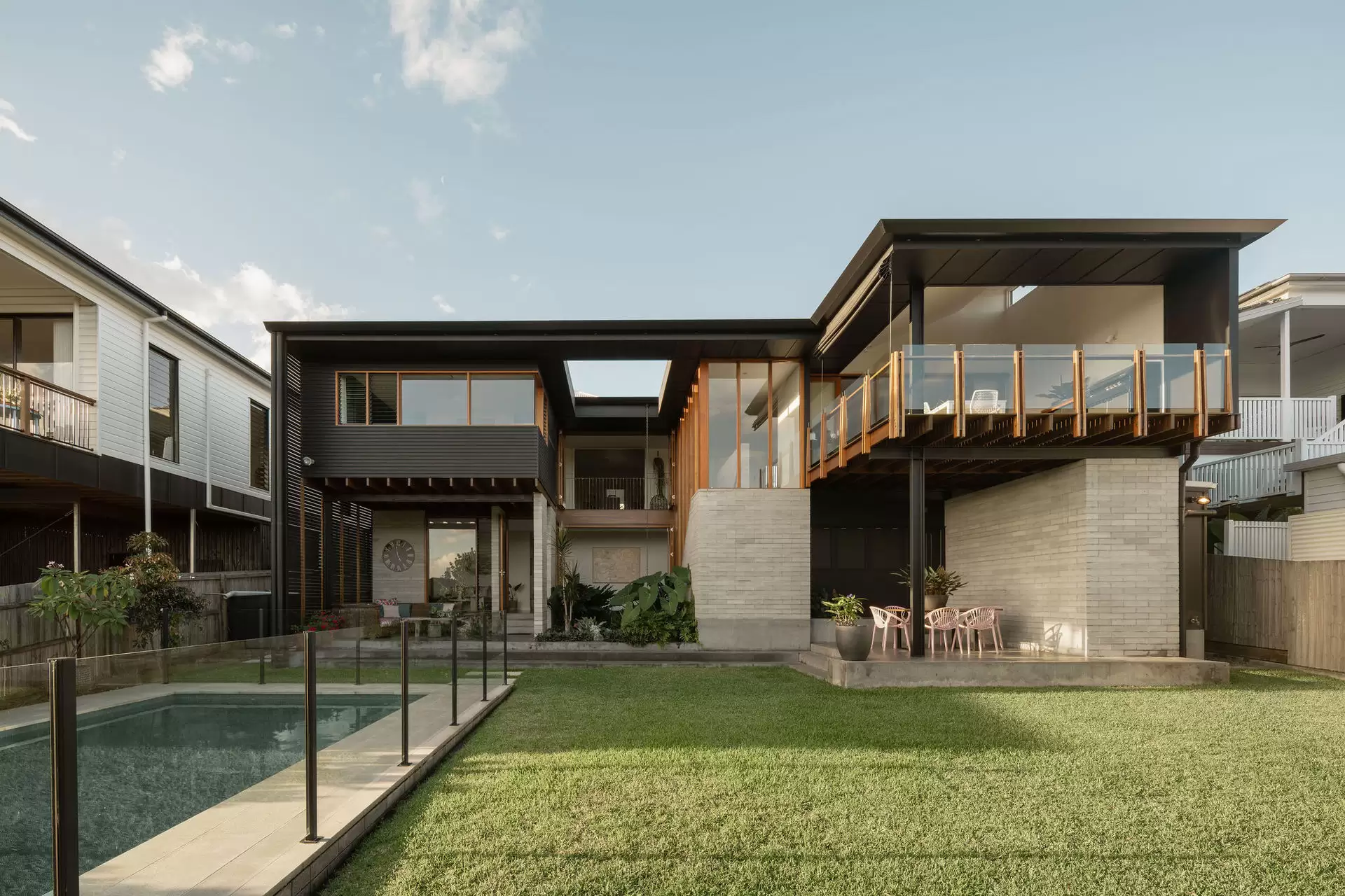 47 Marne Road, Albion Sold by Queensland Sotheby's International Realty - image 1