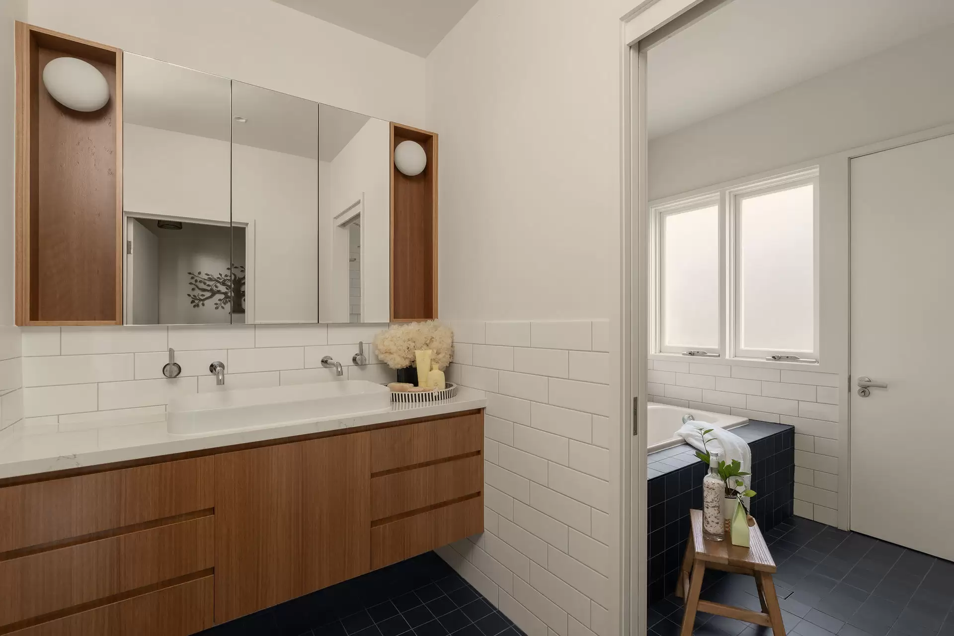 47 Marne Road, Albion Sold by Queensland Sotheby's International Realty - image 1