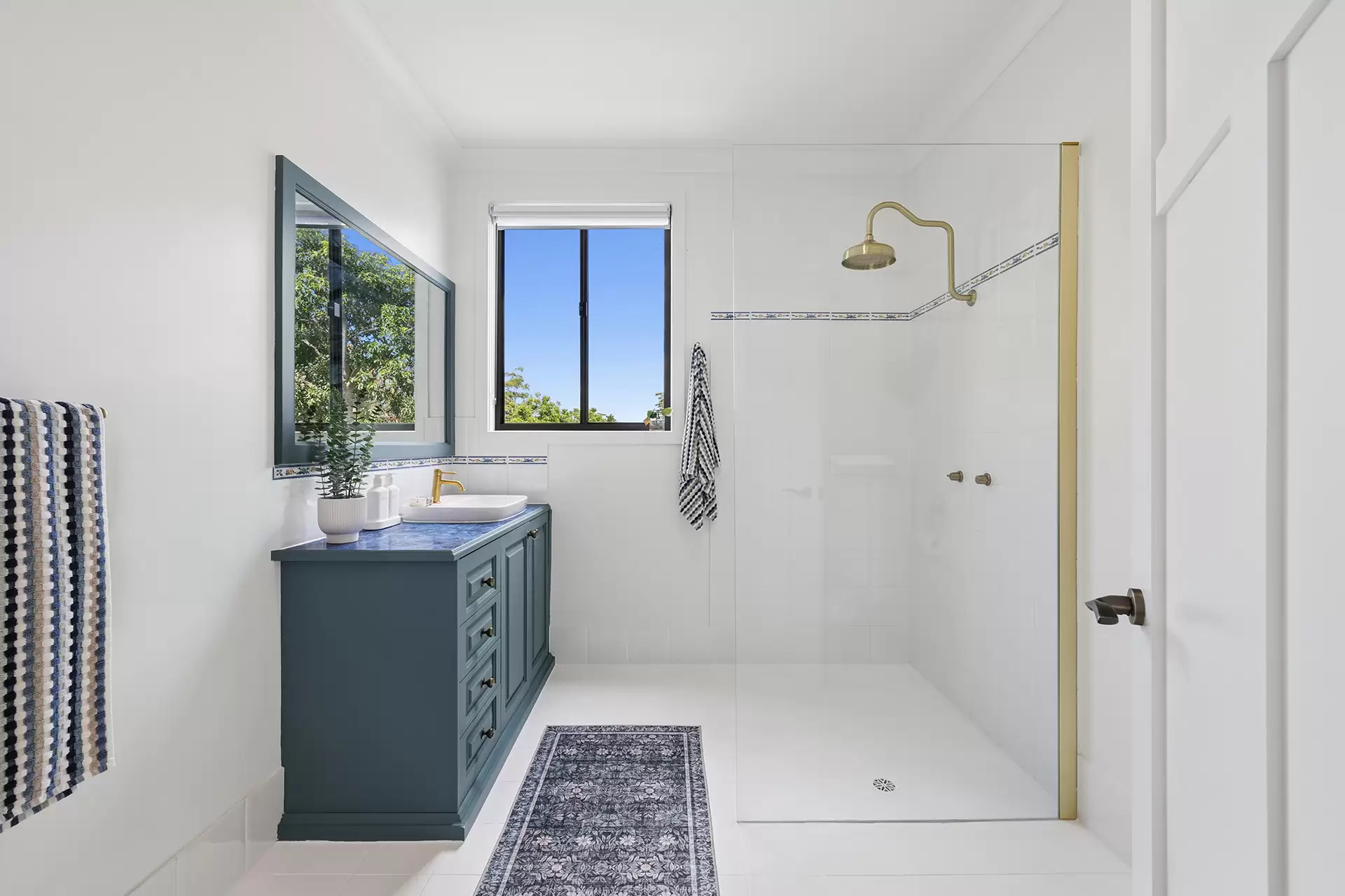23-25 Kootenai Drive, Tamborine Mountain For Sale by Queensland Sotheby's International Realty - image 1
