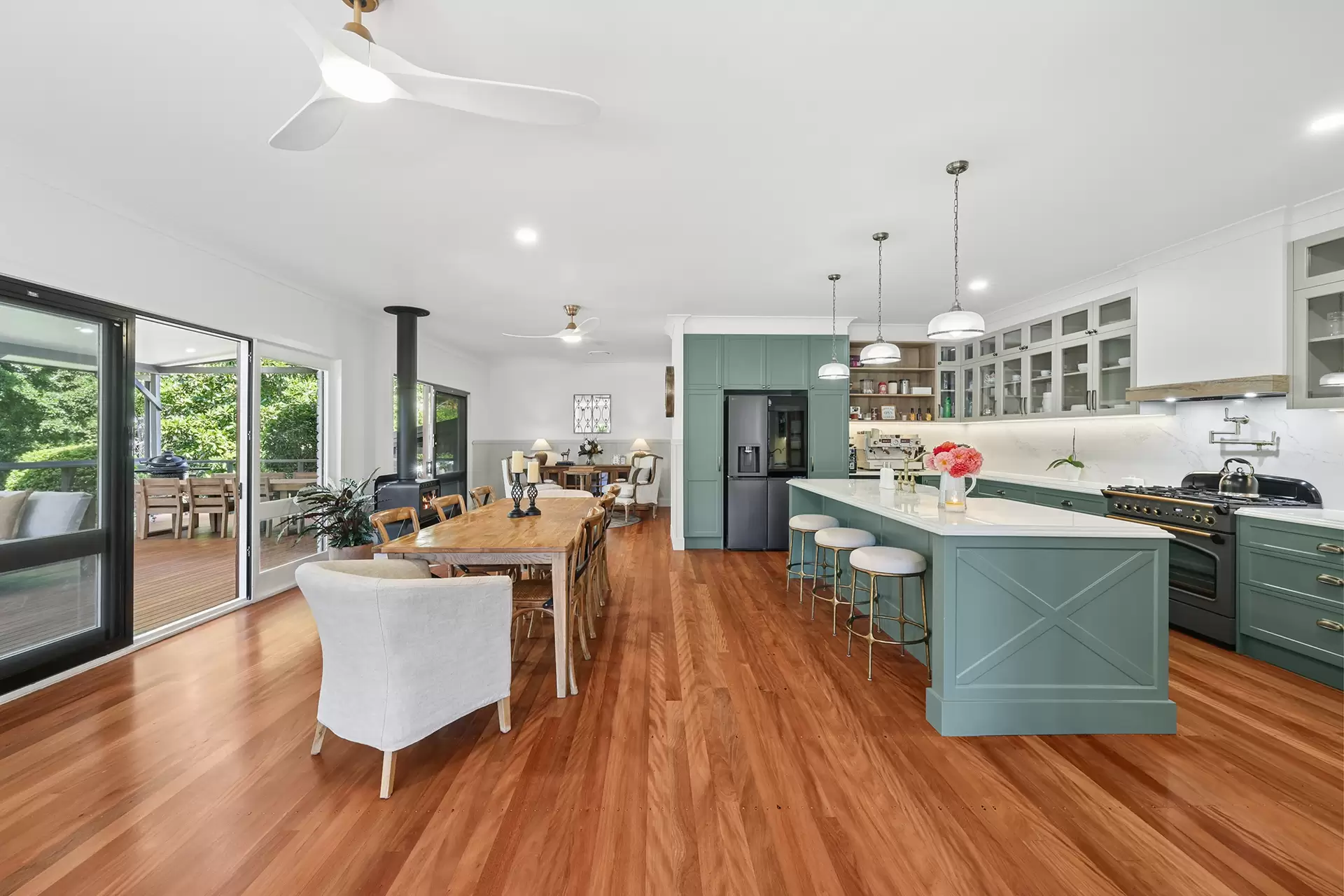 23-25 Kootenai Drive, Tamborine Mountain For Sale by Queensland Sotheby's International Realty - image 1