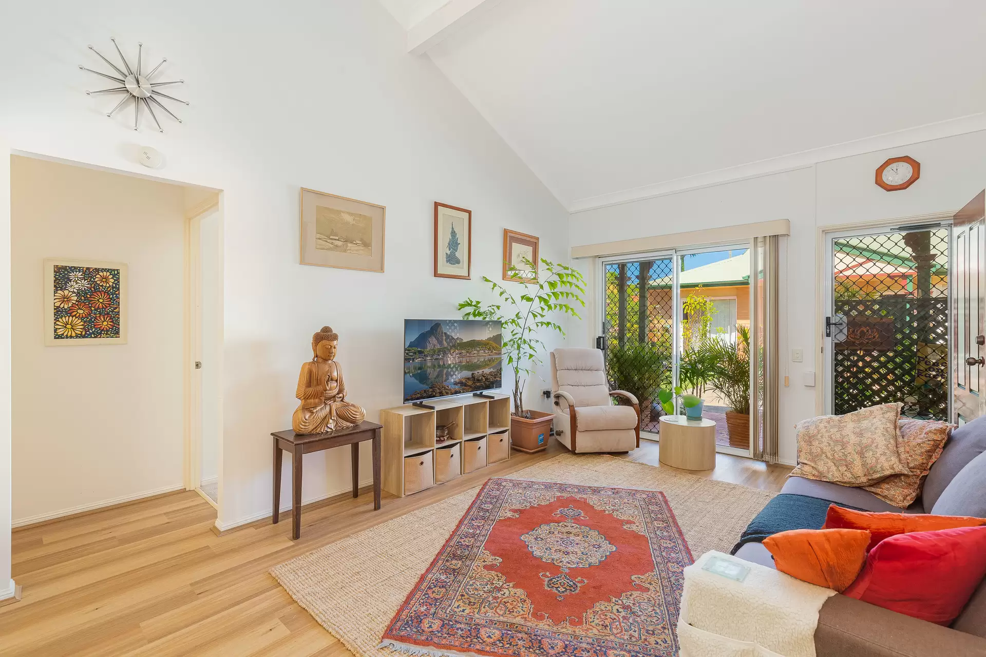 3/108 Wynyard Street, Cleveland Sold by Queensland Sotheby's International Realty - image 1