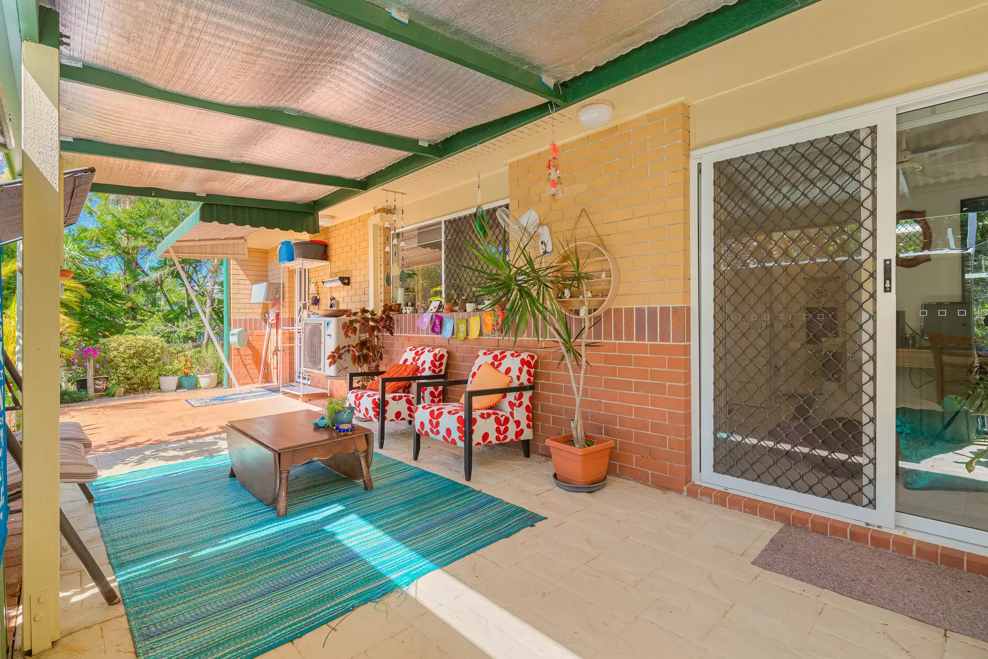 3/108 Wynyard Street, Cleveland Sold by Queensland Sotheby's International Realty - image 1