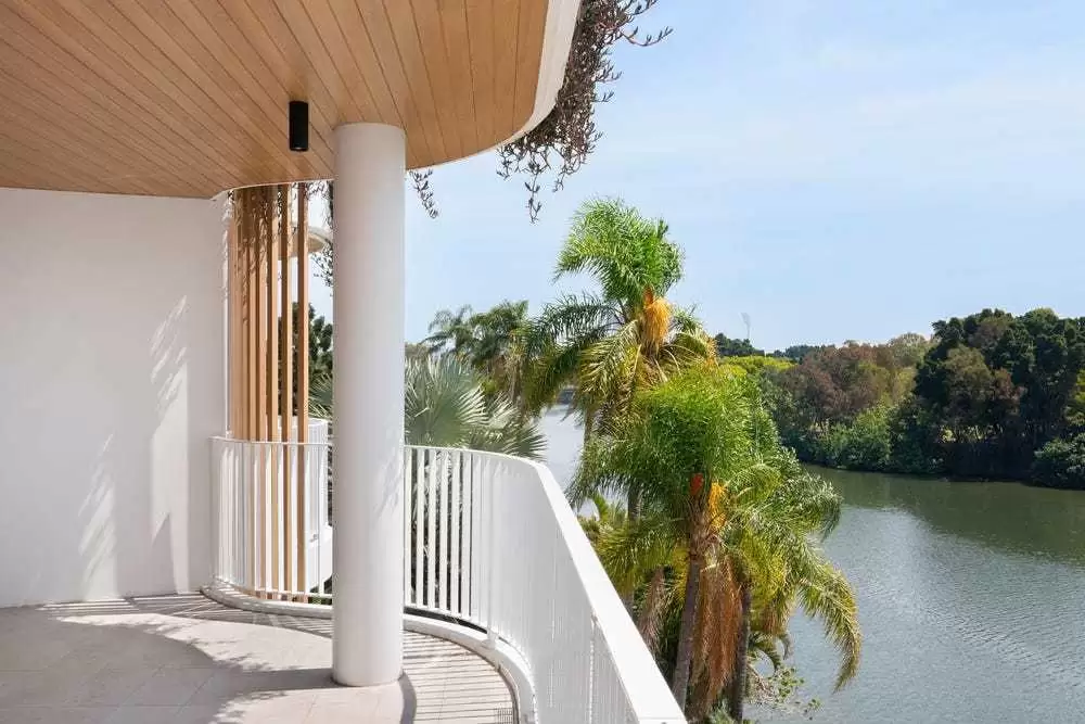 2302/580 Nerang Broadbeach Road, Carrara For Sale by Queensland Sotheby's International Realty - image 1