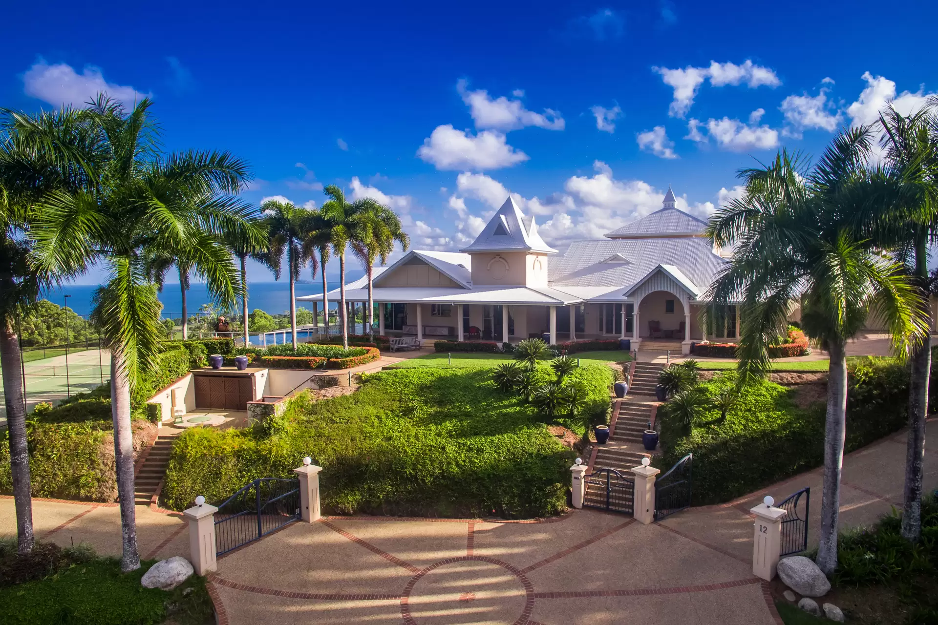 10 - 12 Hibiscus Court, Rocky Point For Sale by Queensland Sotheby's International Realty - image 1