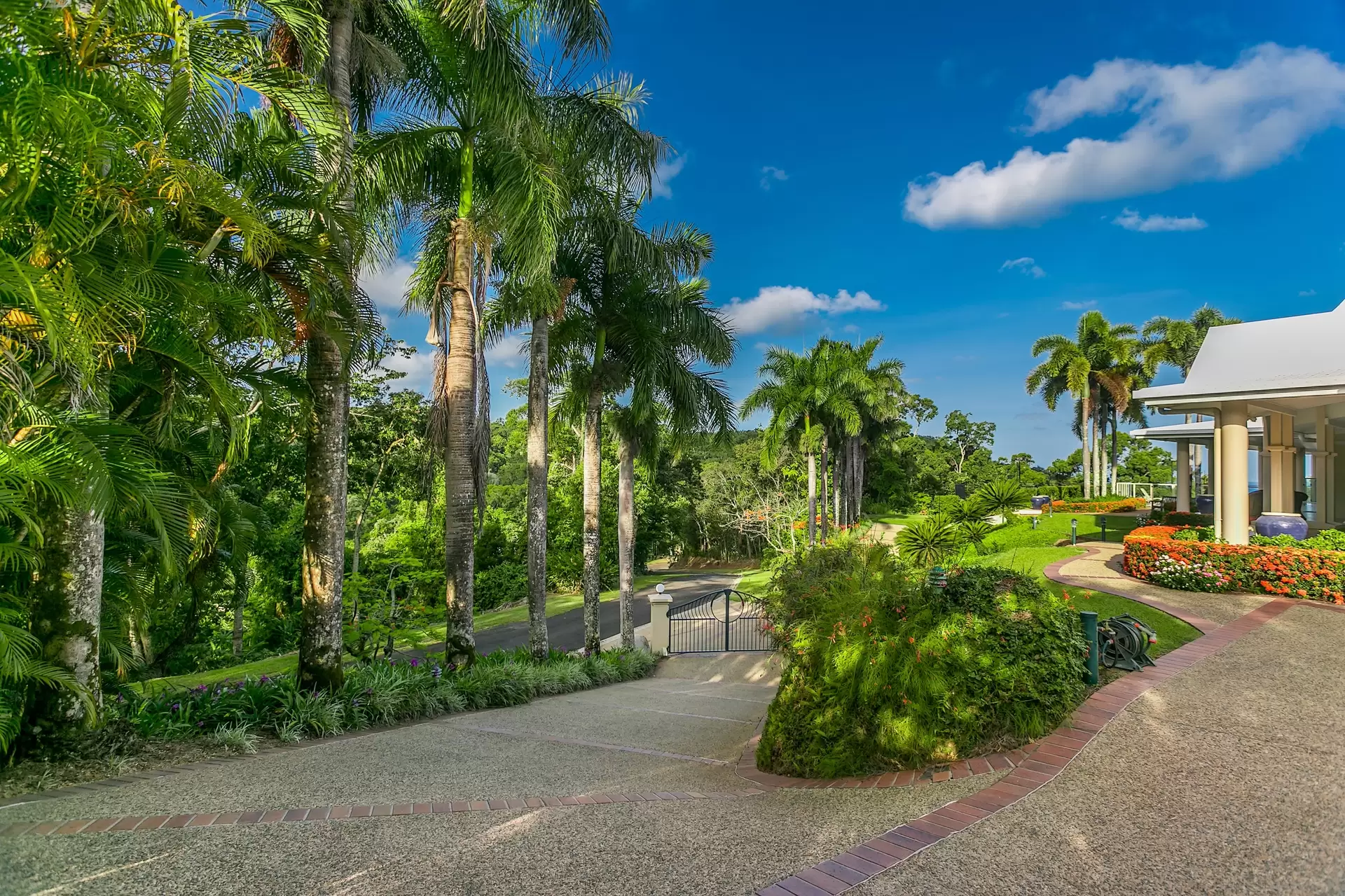 10 - 12 Hibiscus Court, Rocky Point For Sale by Queensland Sotheby's International Realty - image 1