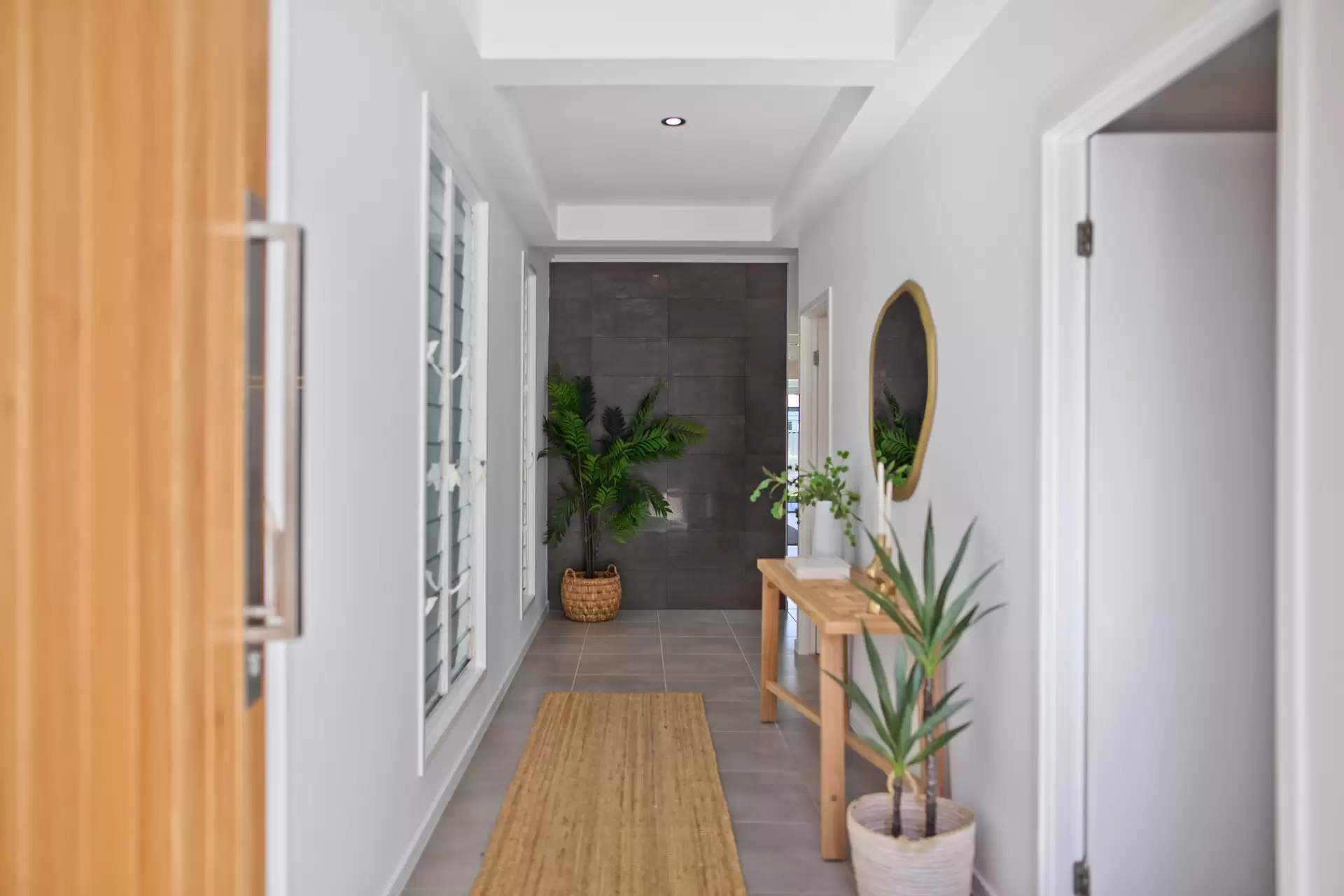 19 Princess Street, Cleveland Sold by Queensland Sotheby's International Realty - image 1