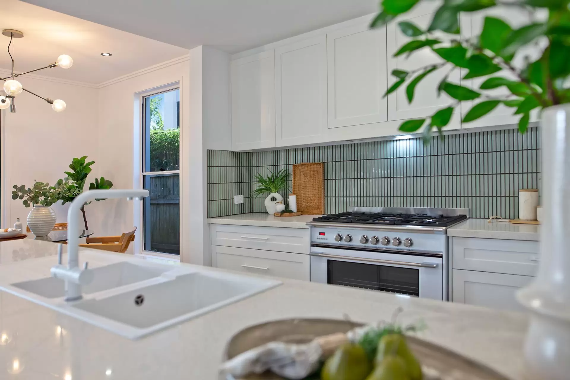 19 Princess Street, Cleveland Sold by Queensland Sotheby's International Realty - image 1